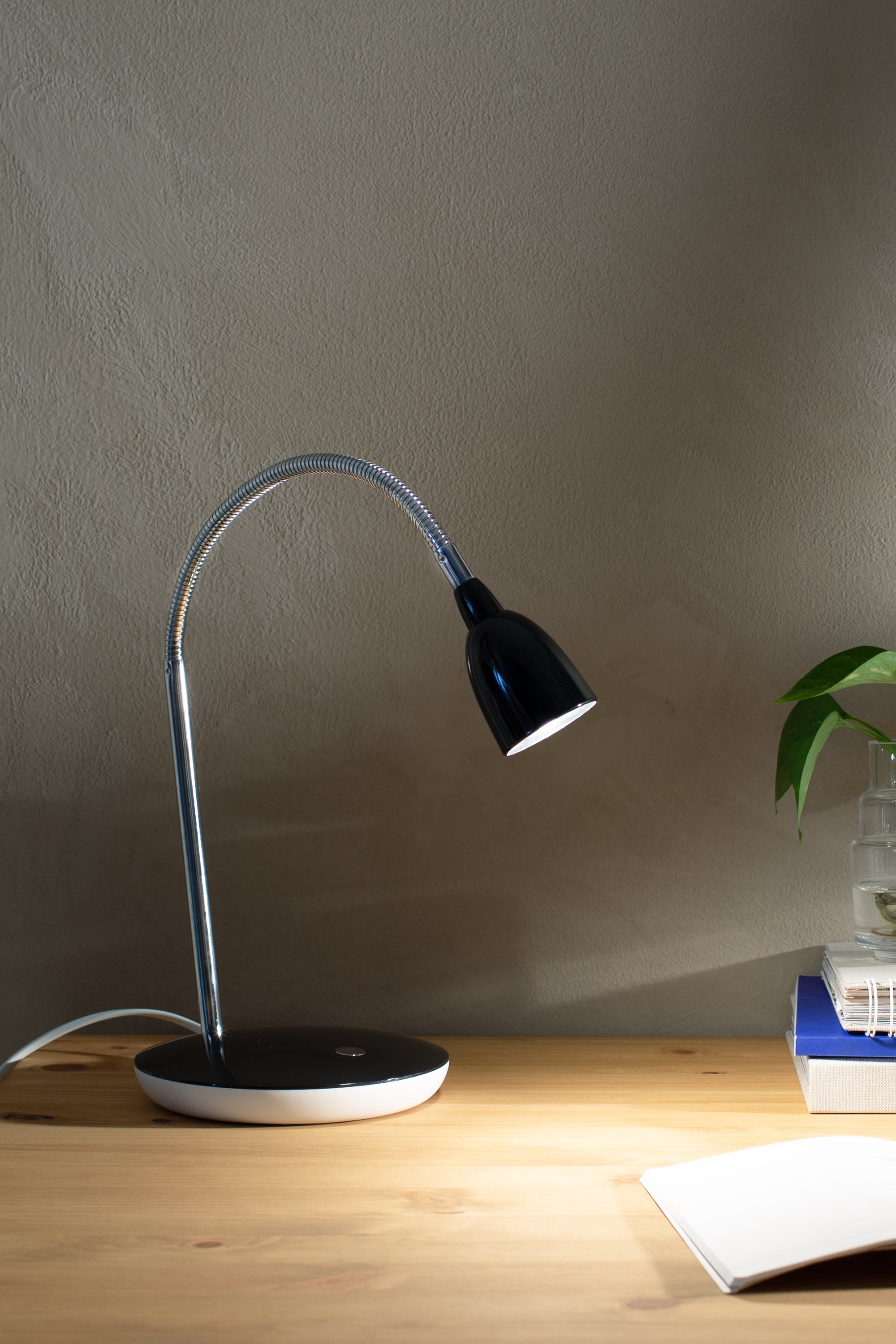 TULIP bordslampa Black