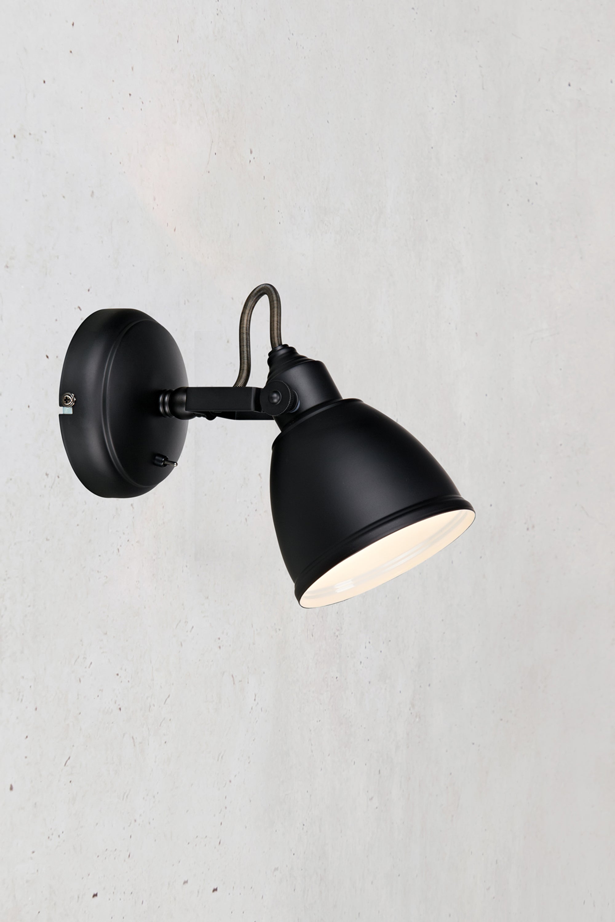 FJÄLLBACKA vägglampa 1L Black Matt