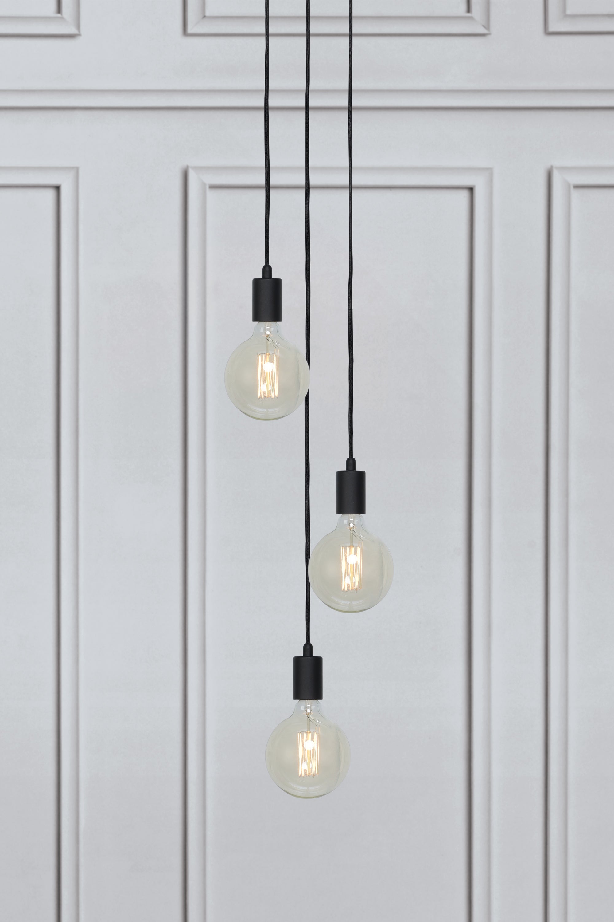 SKY taklampa 3L Round Black