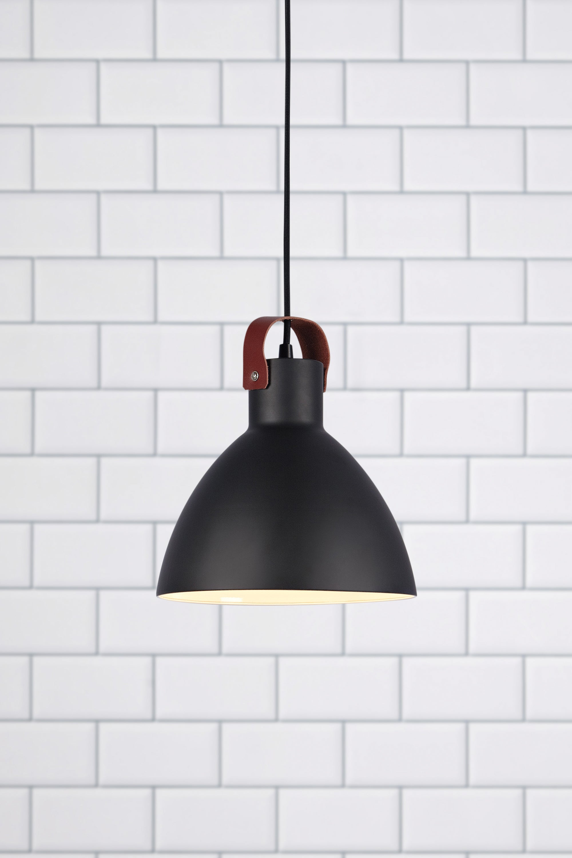 EAGLE taklampa 1L 22cm Black