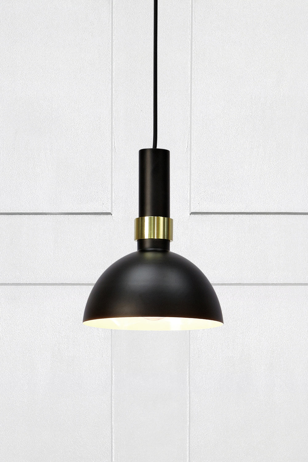 LARRY riippuvalaisin 1L Black/Brushed Brass