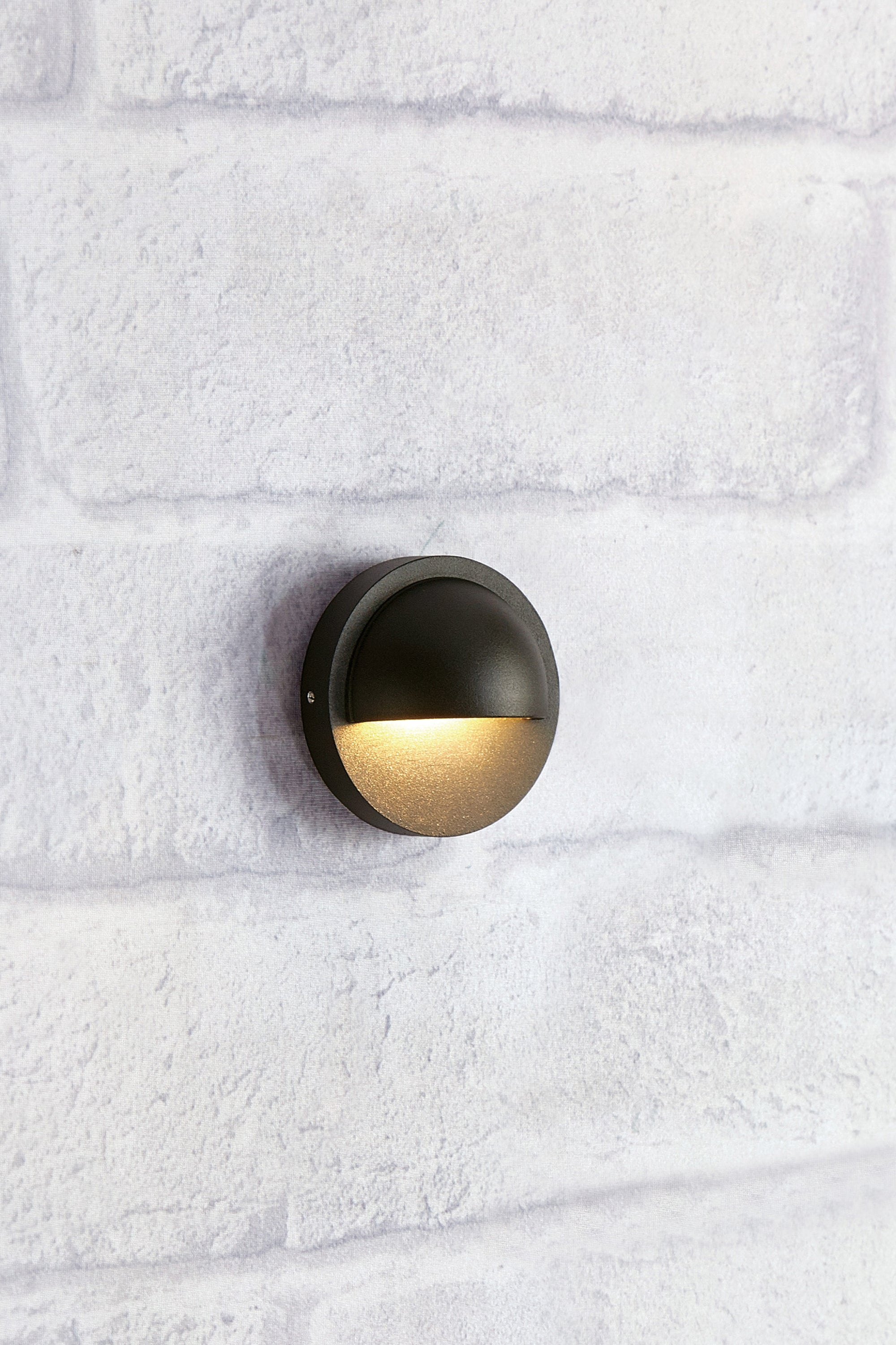 GARDEN 24 vägglampa 0,8W Black