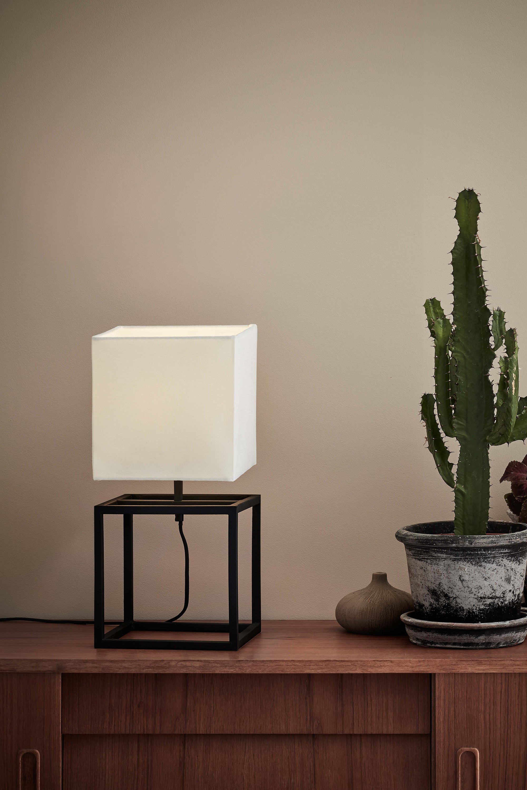 CUBE bordslampa 1L 45cm Black/White