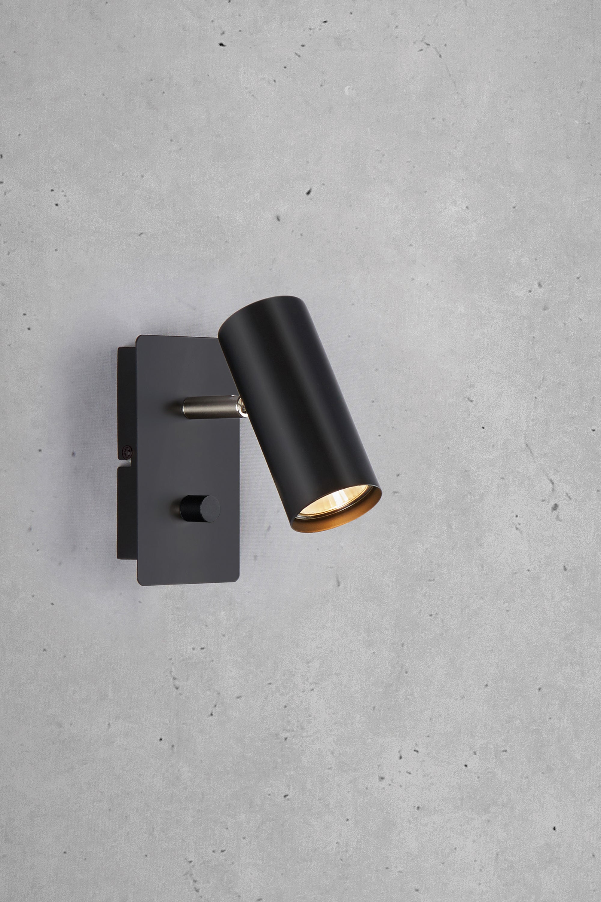 BARCELONA vägglampa 1L Black
