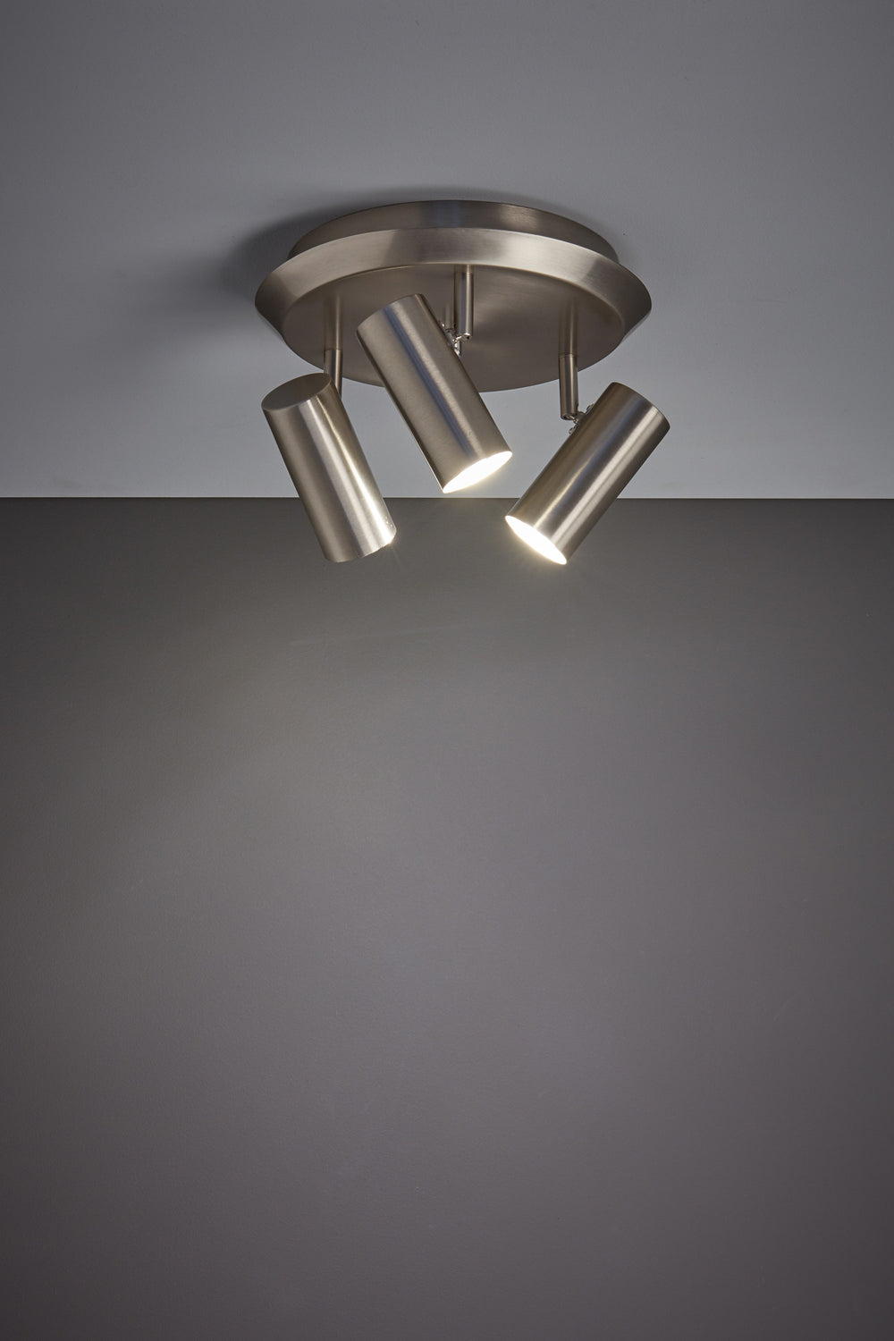 BARCELONA taklampa 3L Steel