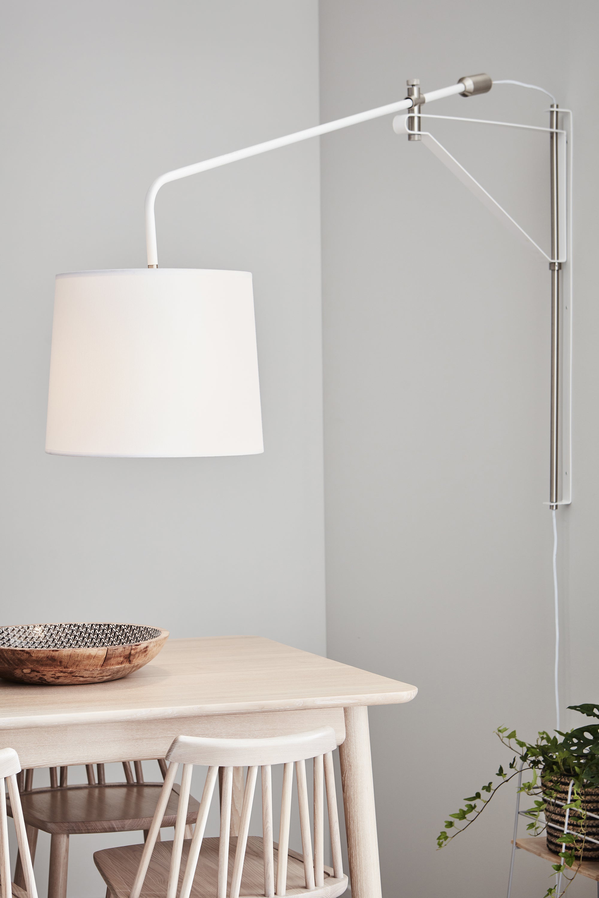 PERN vägglampa 1L White/Steel