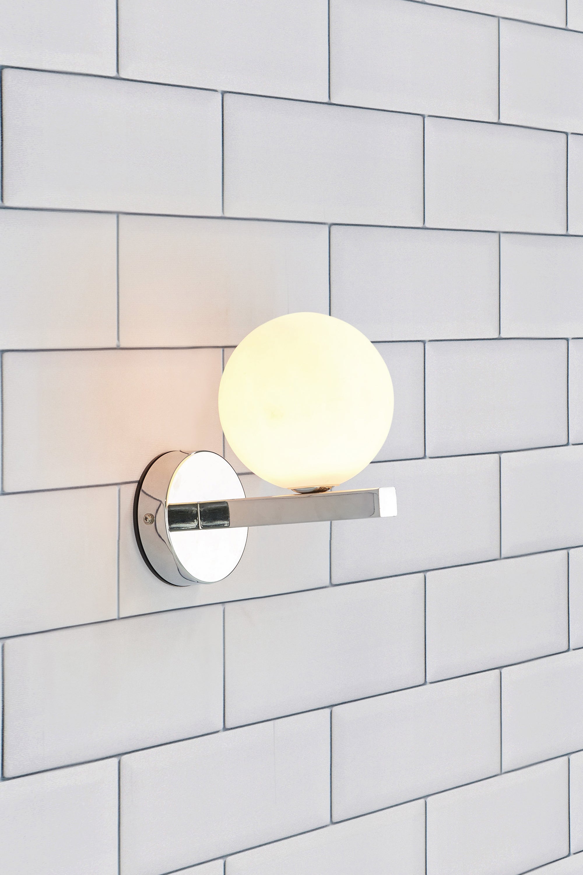 STREAM vägglampa 1L Chrome/White IP44