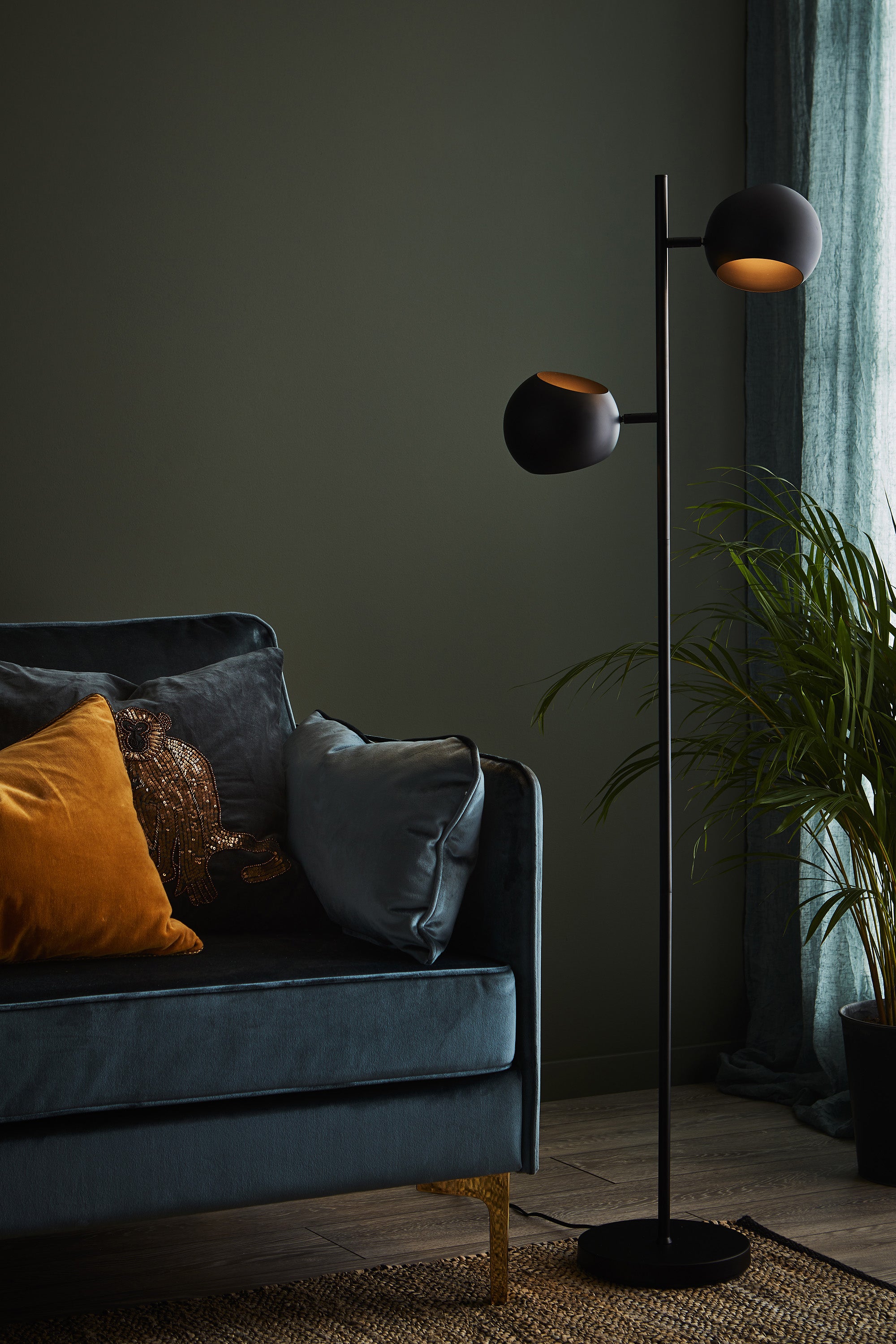 EDGAR golvlampa 2L Black