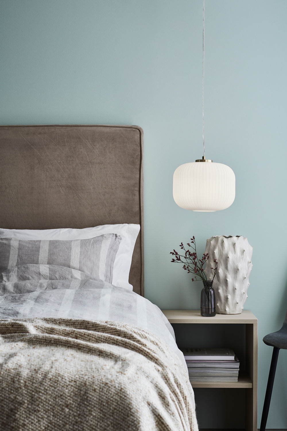 SOBER taklampa 1L Brushed Brass/White