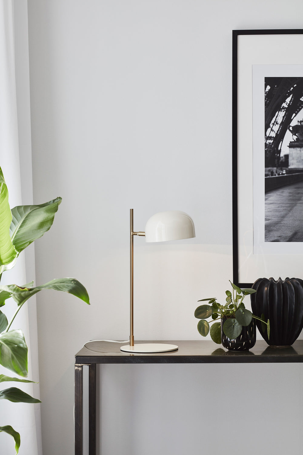 POSE bordslampa 1L White/Brushed Brass