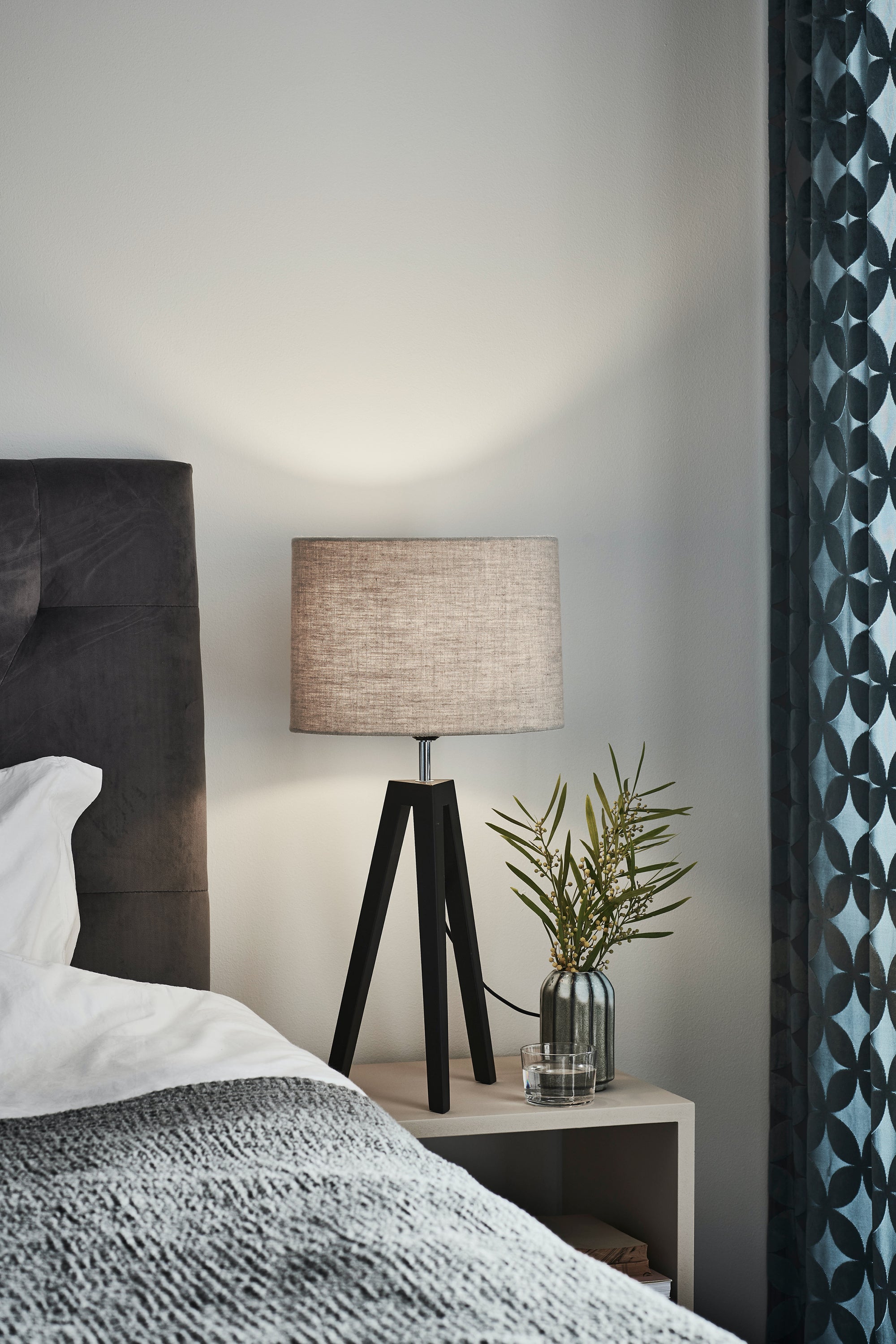 LUNDEN bordslampa 1L Black/Beige