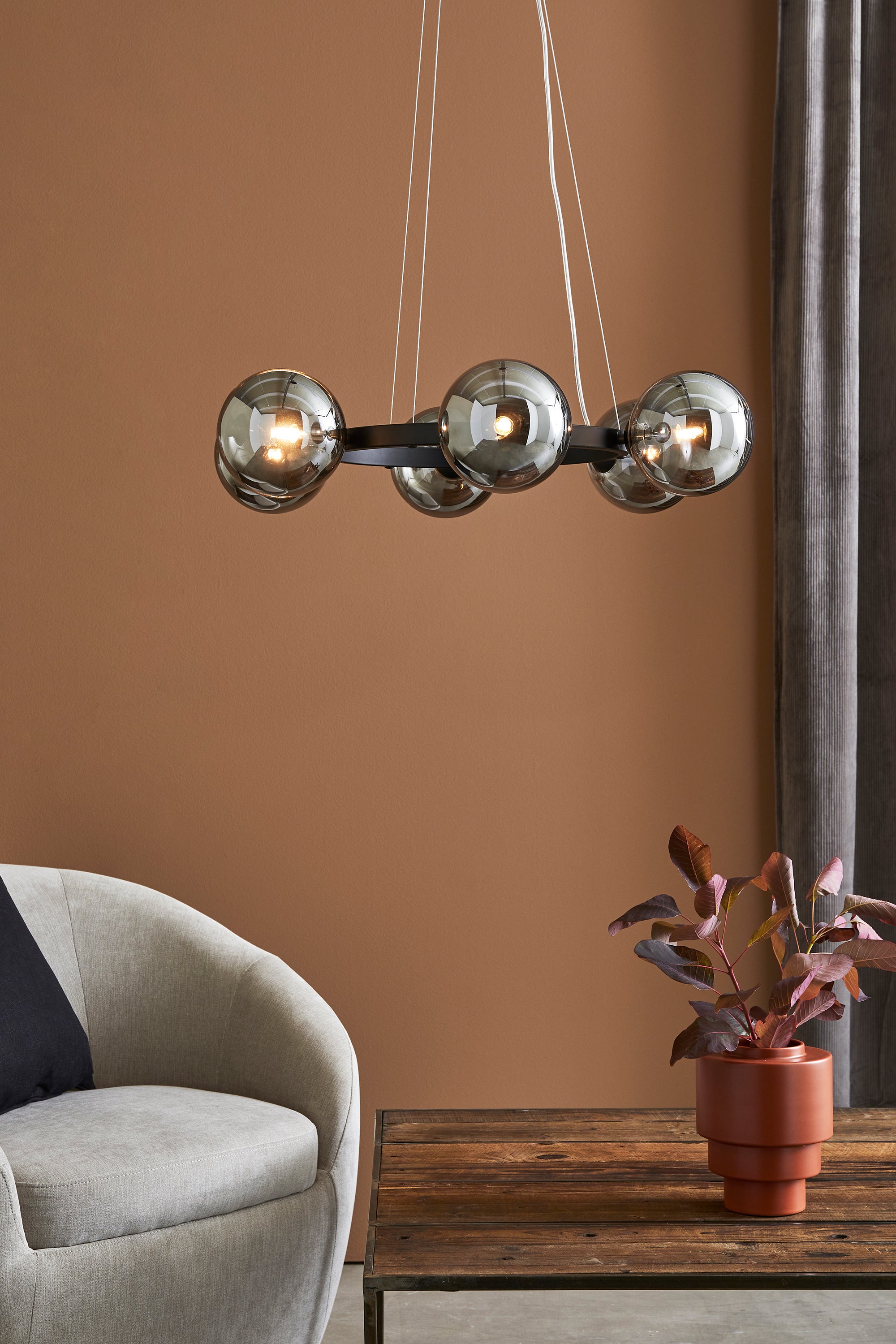 CIRCLE taklampa 6L Black/Smoke