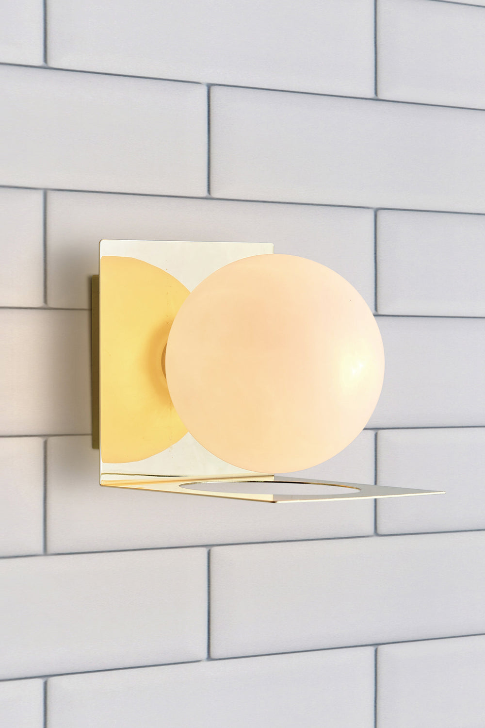 ZENIT seinävalaisin 1L IP44 Brass/Opal