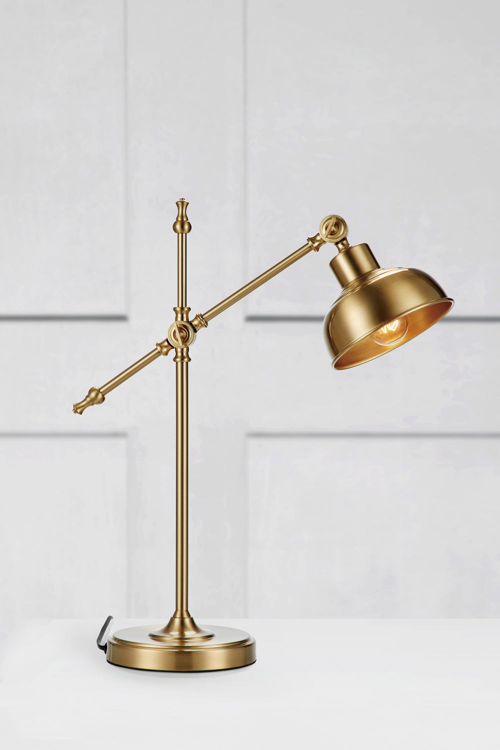 GRIMSTAD pöytävalaisin 1L Dark Brass