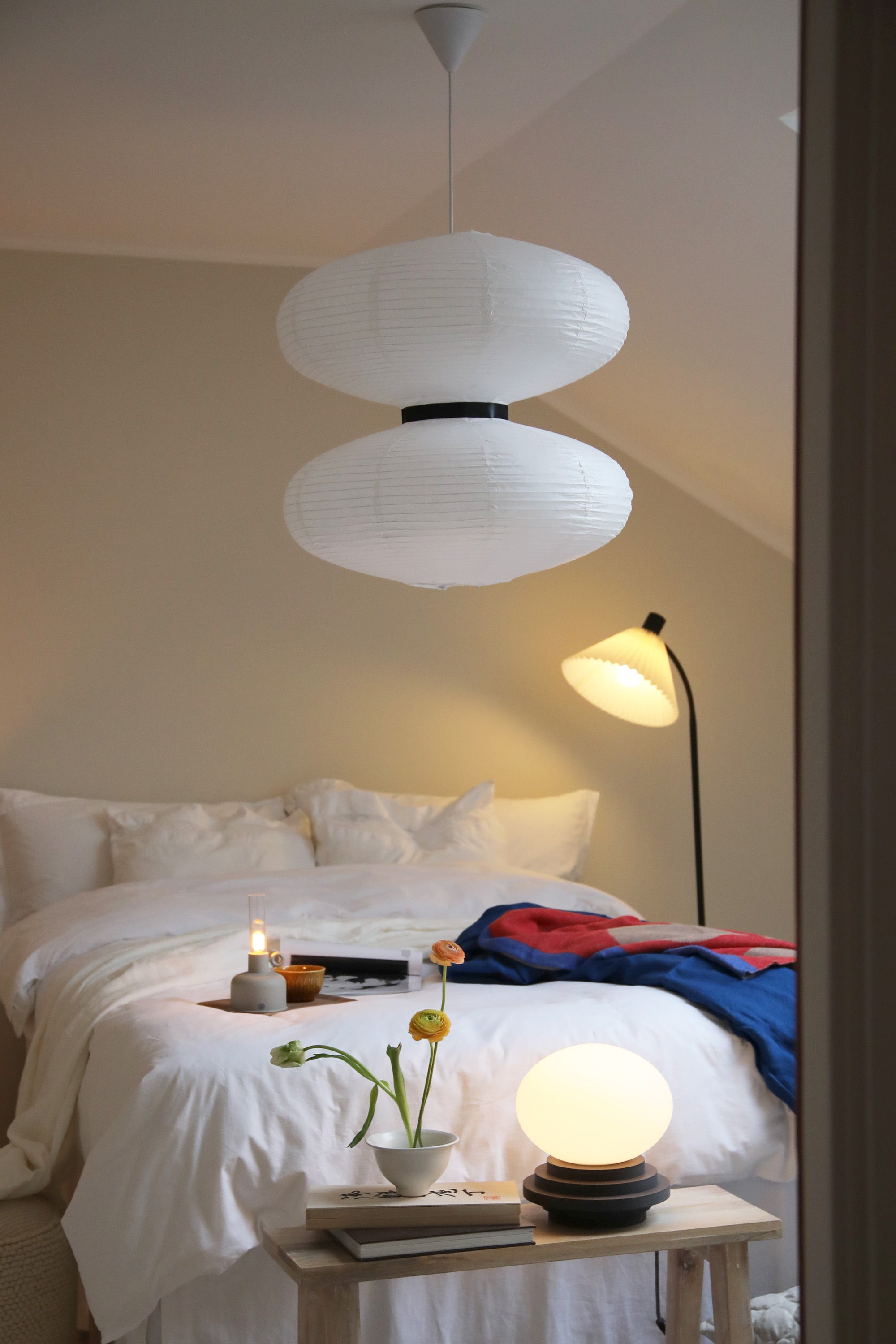 DUAL taklampa 2L White/Black