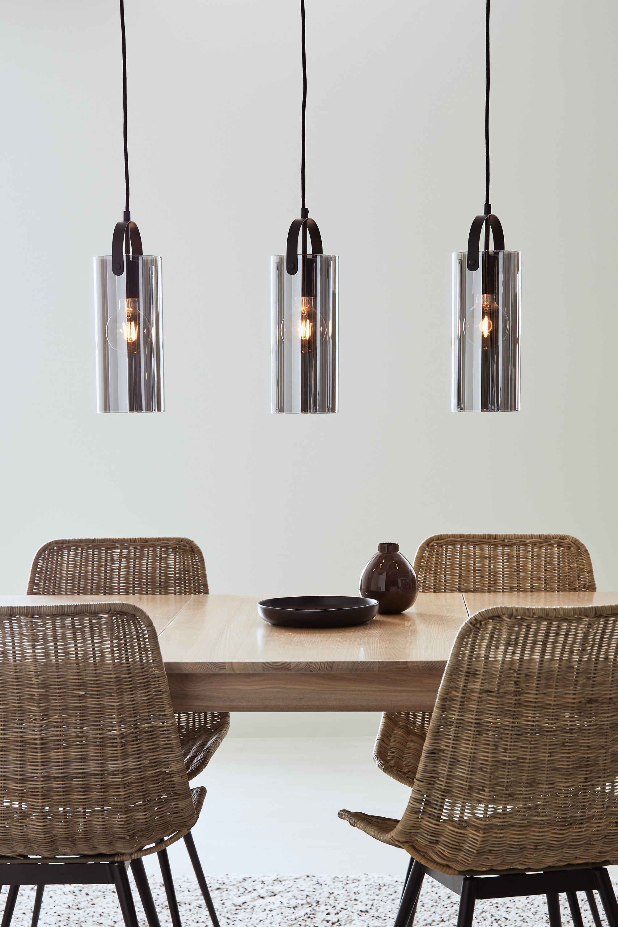 GLORY taklampa 3L Black/Smoke