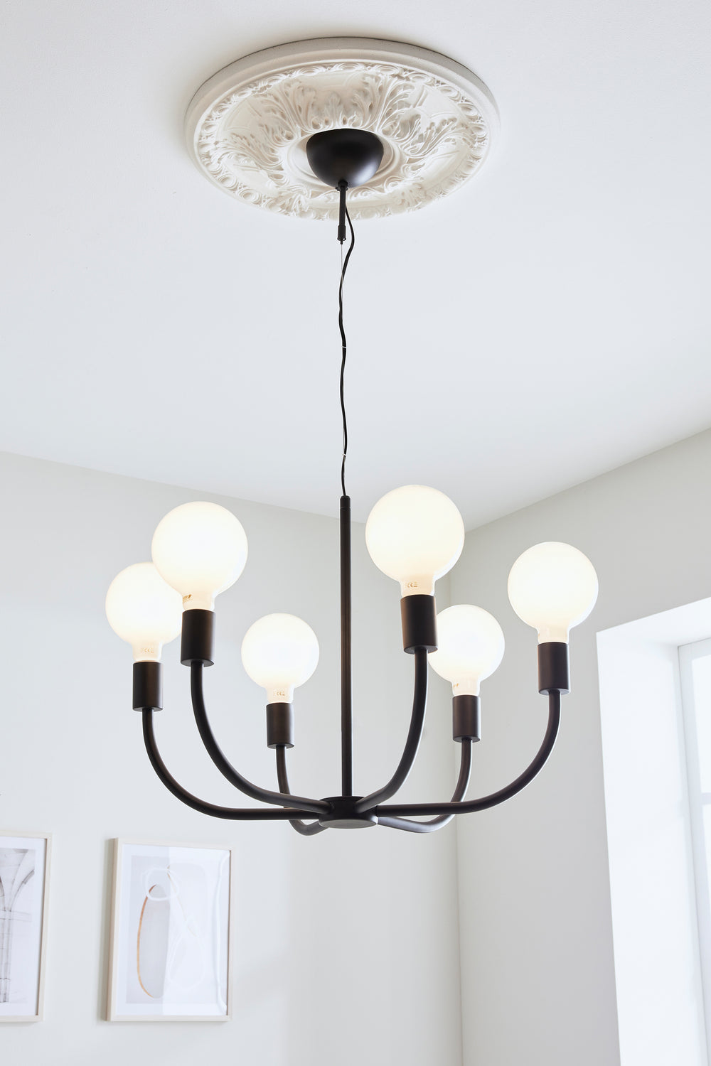 AMISTOSO riippuvalaisin 6L Black