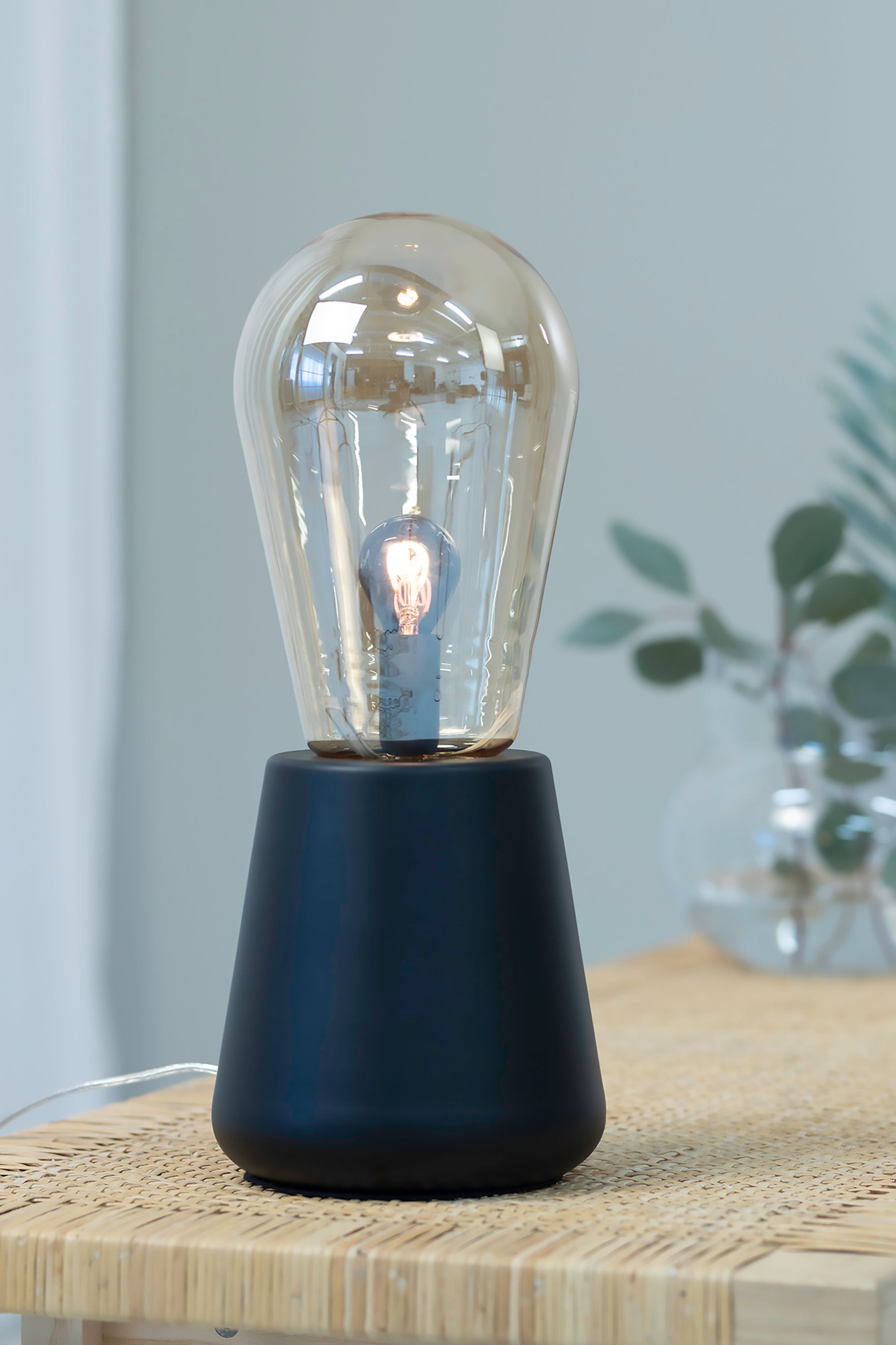 BROOKE bordslampa 1L Amber/Black