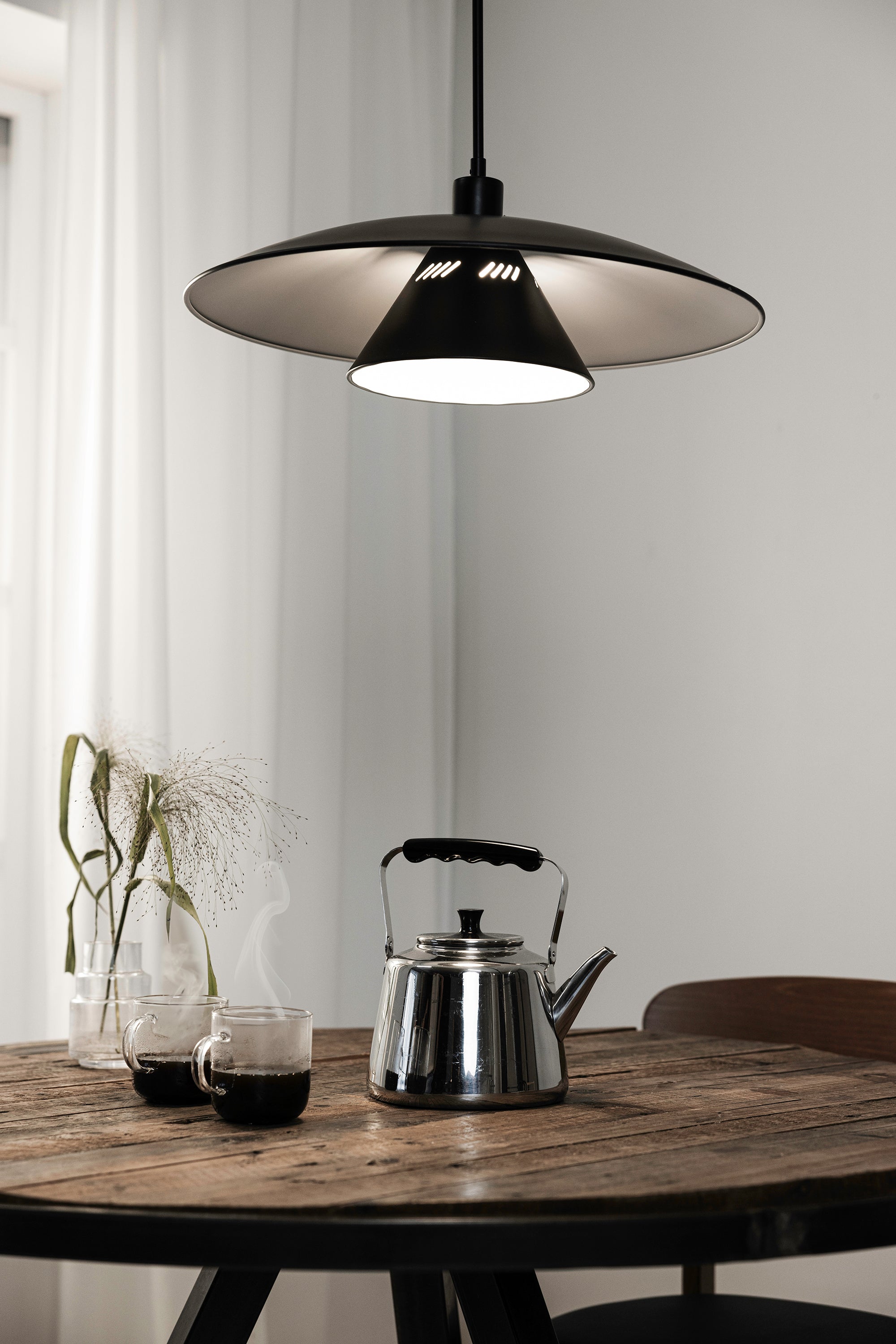 MILLINGE riippuvalaisin 1L Matt Black