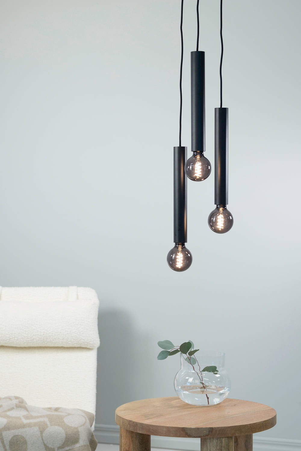 SENCILLO riippuvalaisin Round 3L Black