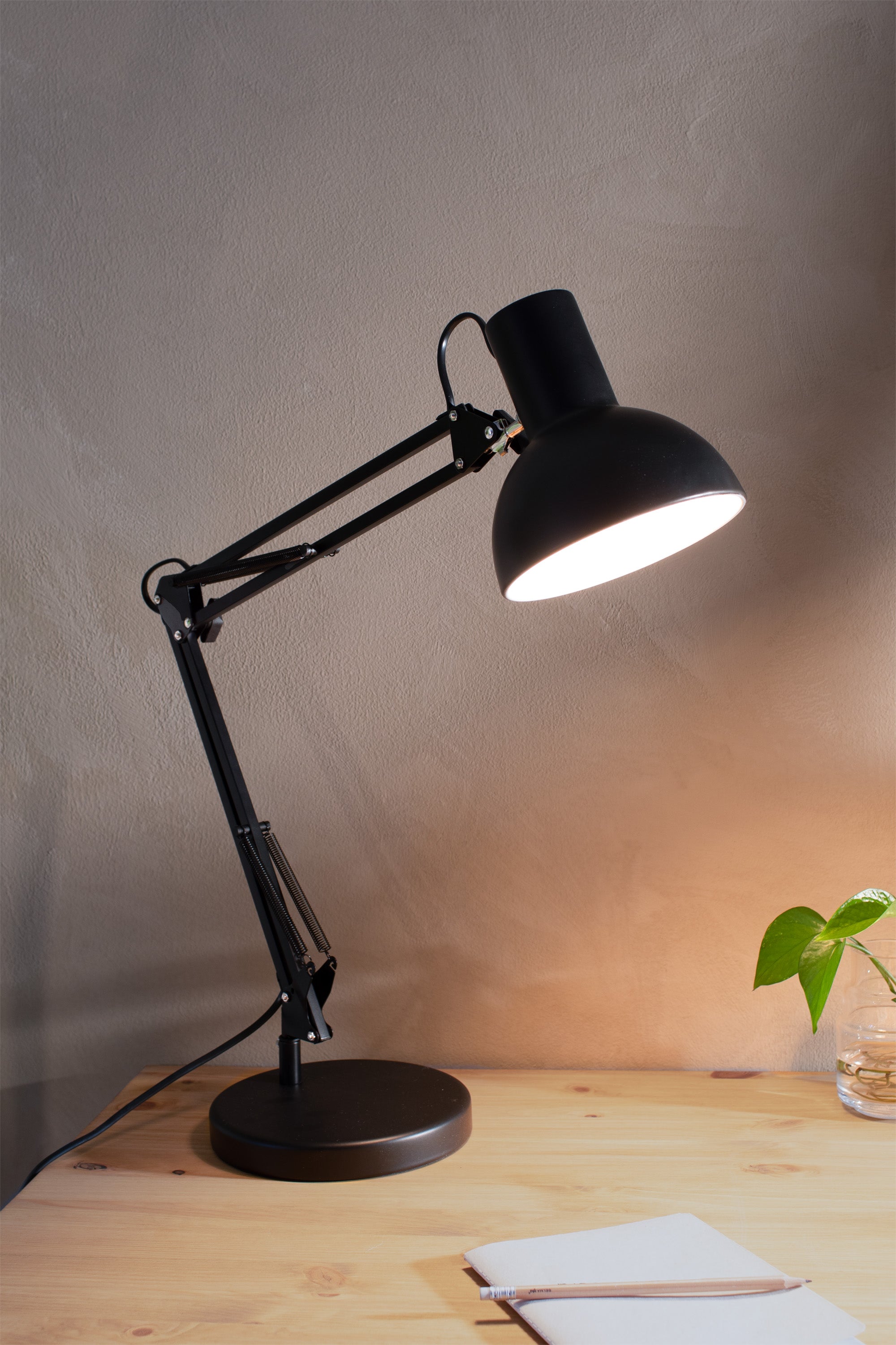 ARCHITECT bordslampa 1L Black