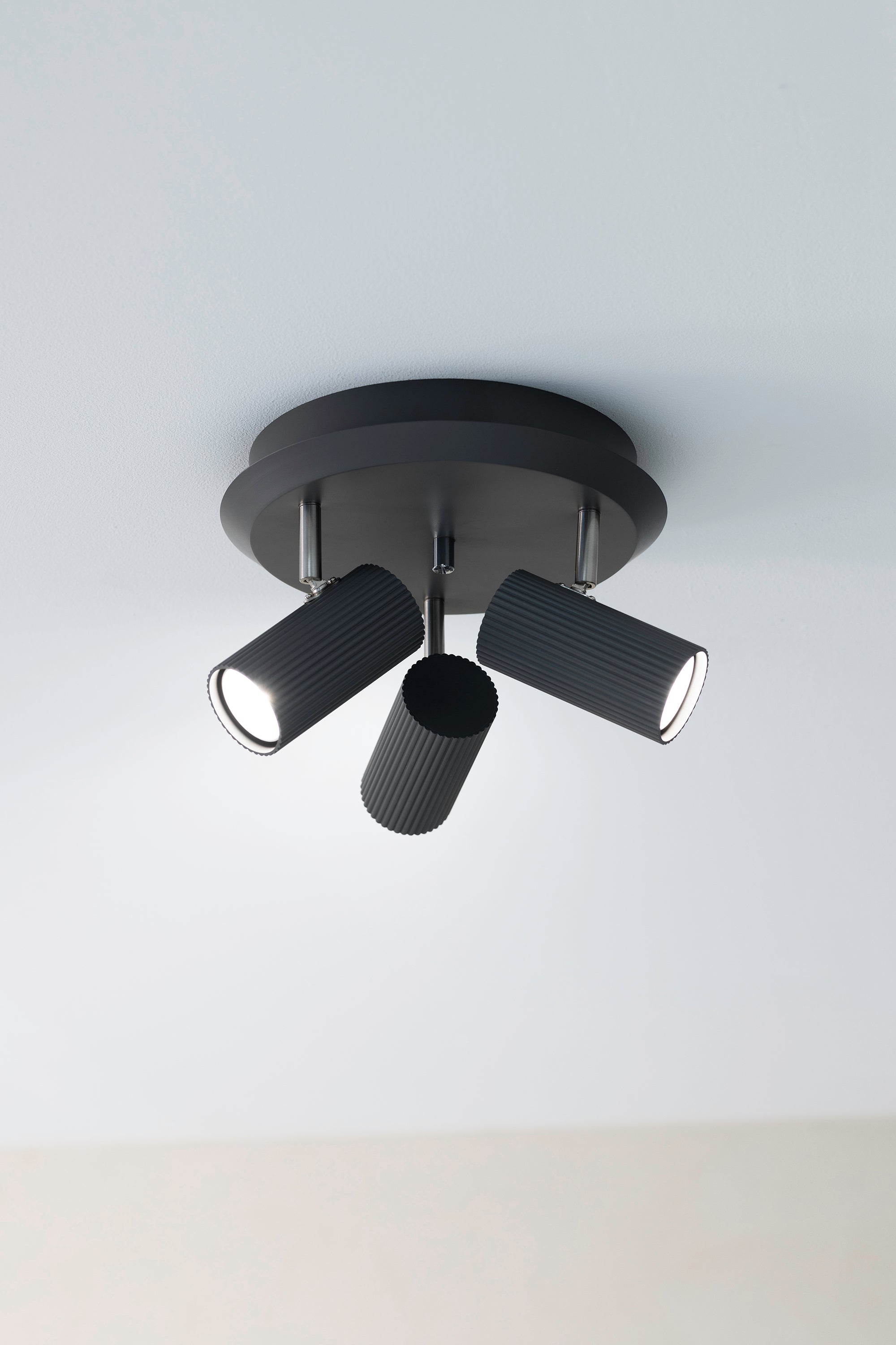 COSTILLA taklampa Round 3L Dark Grey/Satin Nickel