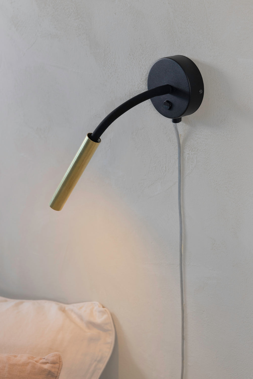 JOLIE seinävalaisin 1L Raw Brass/Black