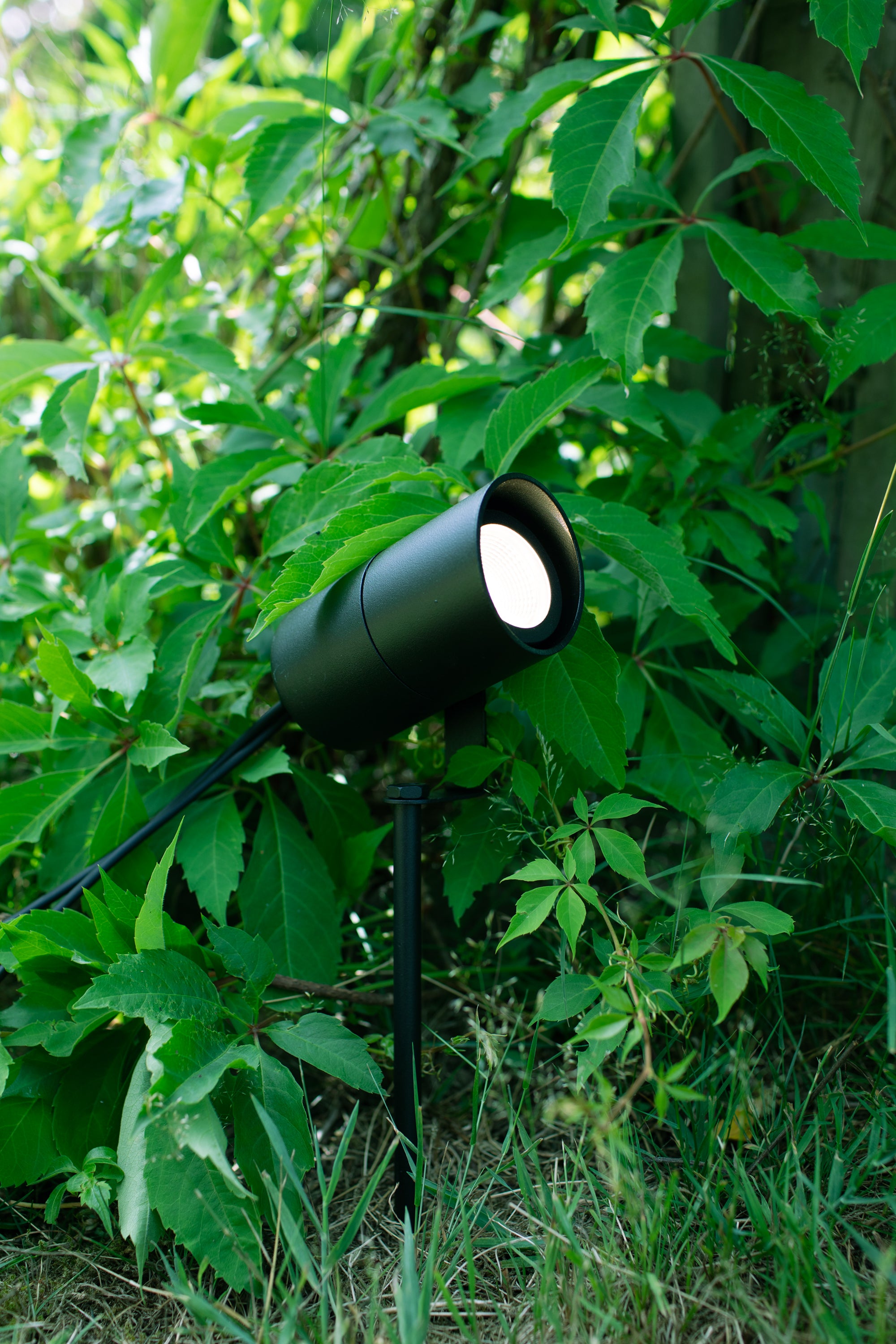 UNITE 12 Spot 3W Black