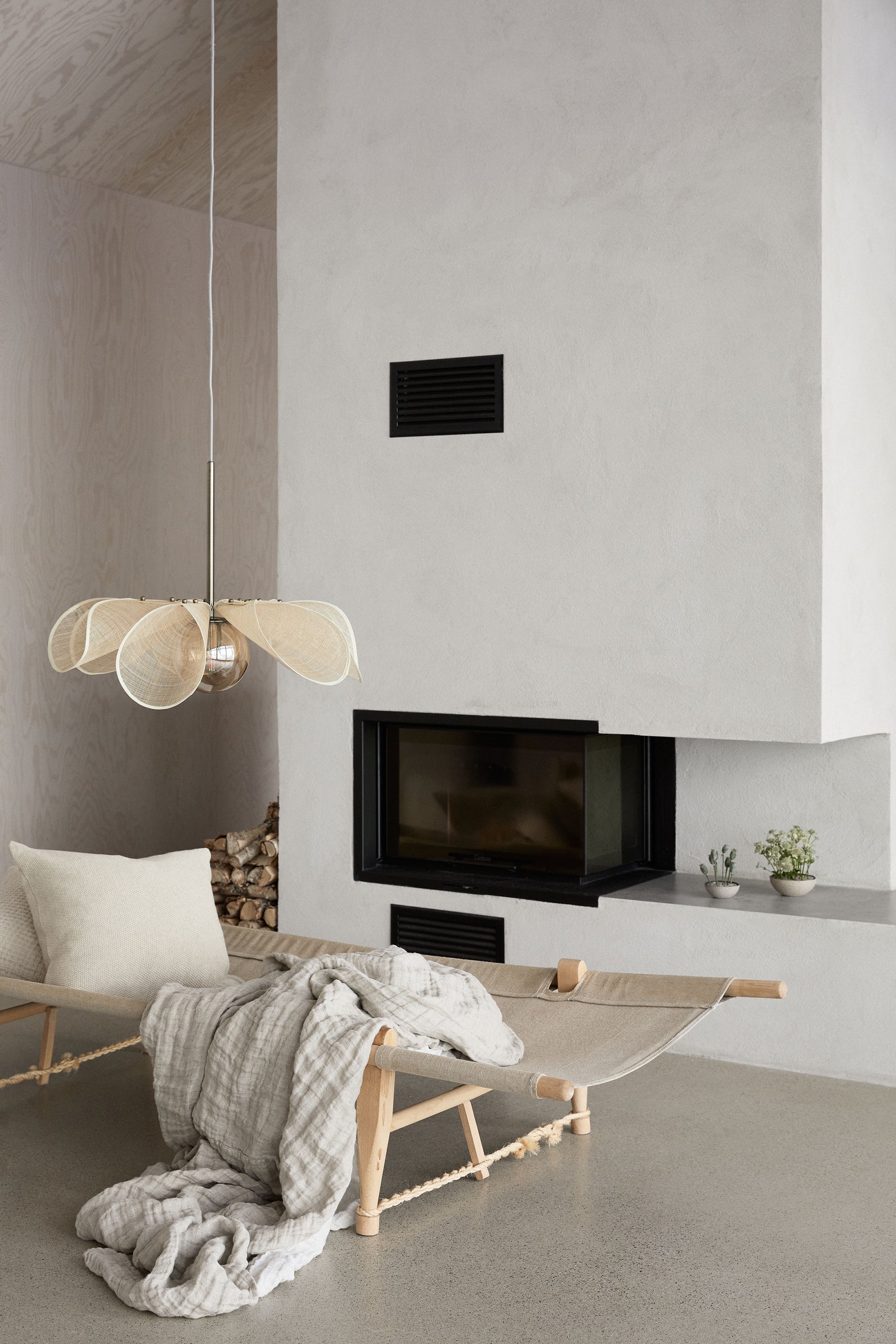 STYRKA taklampa 1L 63cm Beige/ Antique Brass/Amber