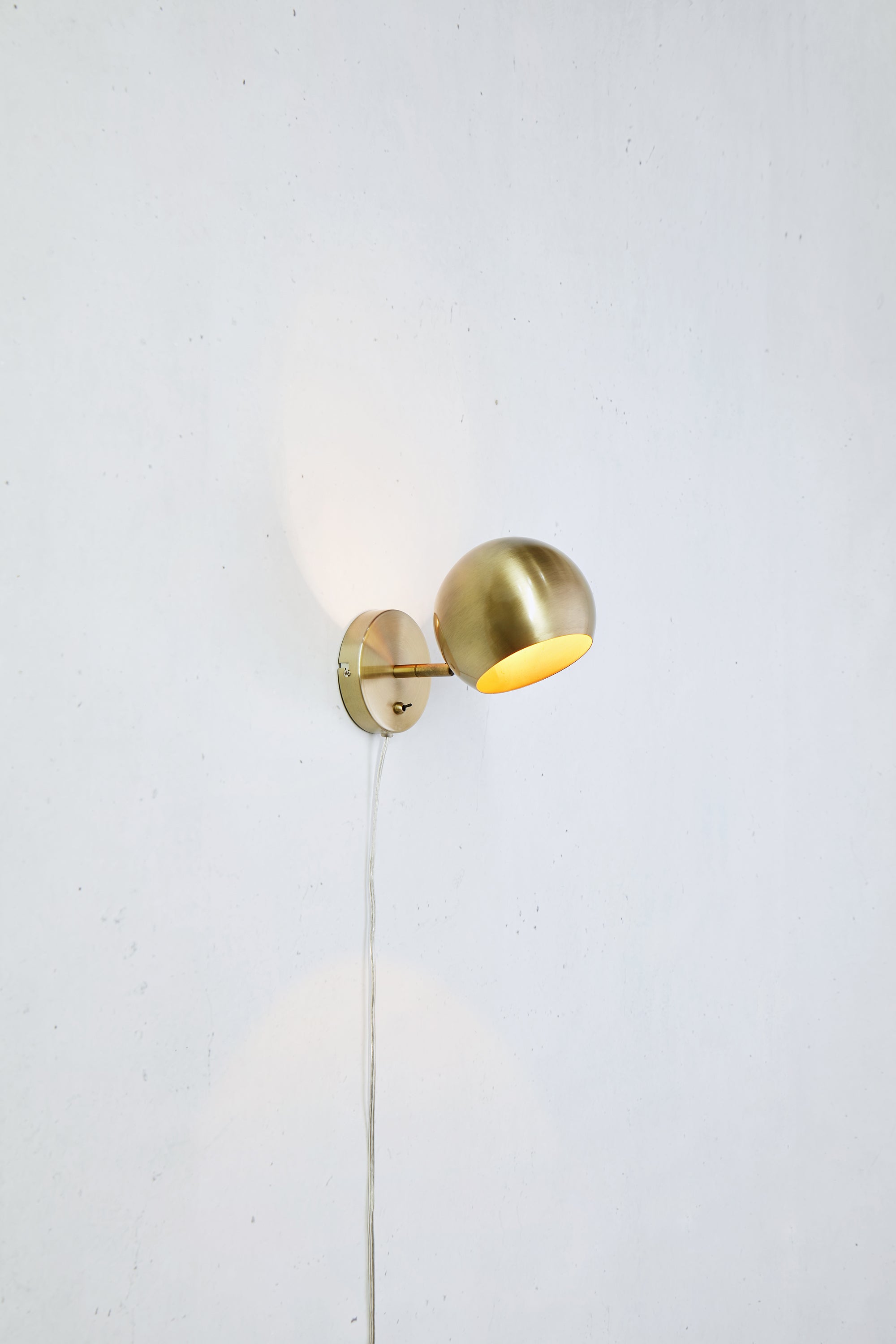 EDGAR vägglampa 1L Antique Brass