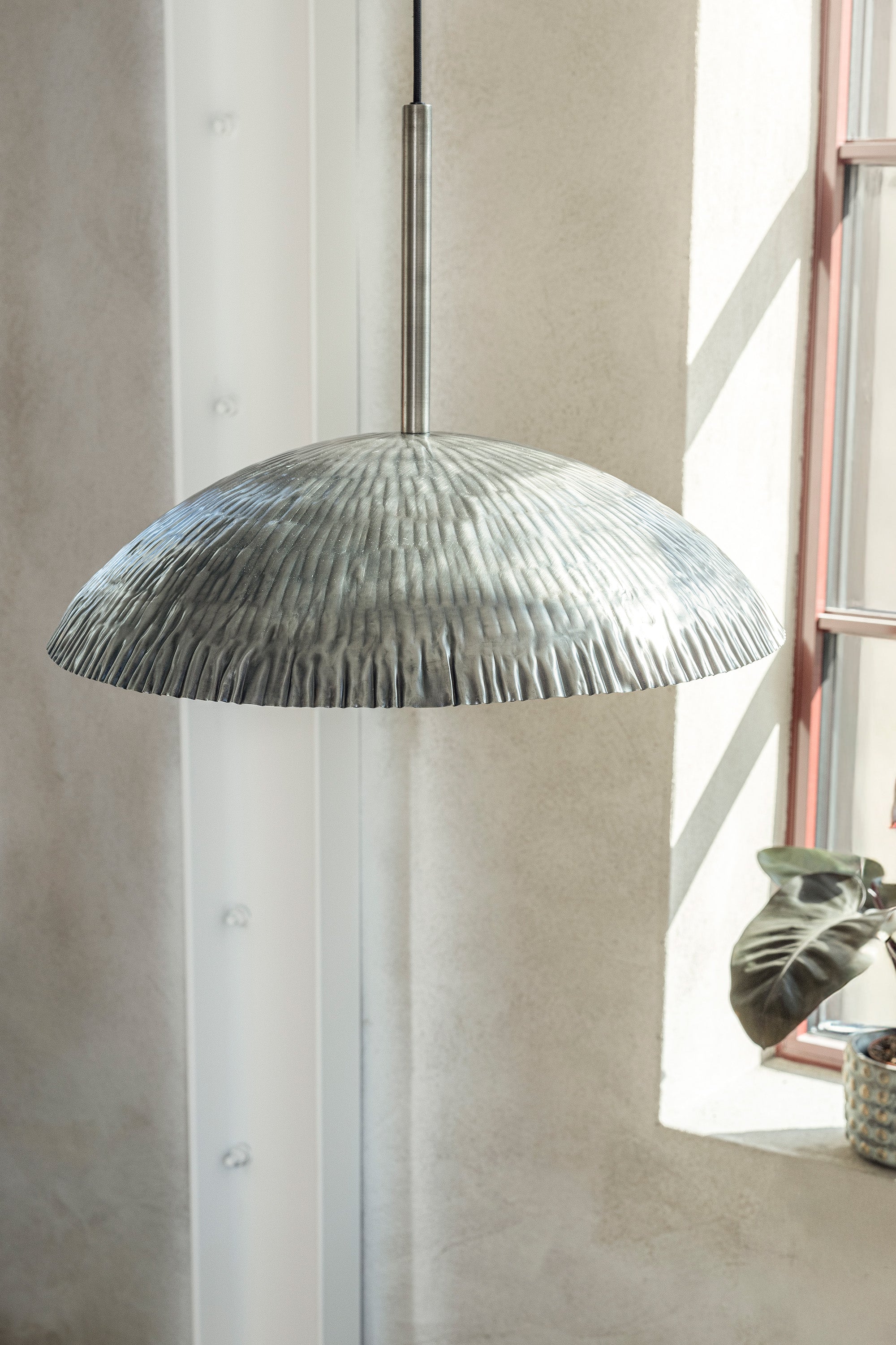 OVNI riippuvalaisin 1L Antique Silver