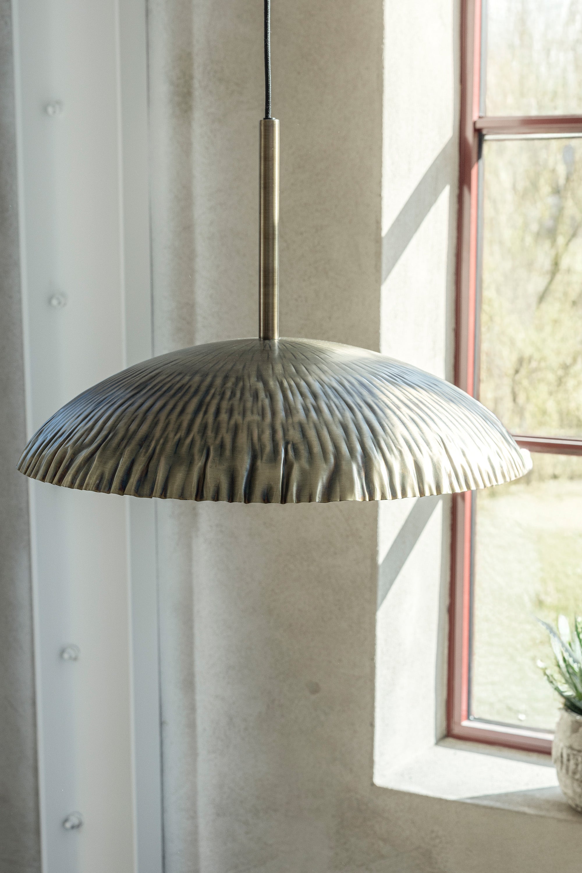 OVNI riippuvalaisin 1L Antique Brass