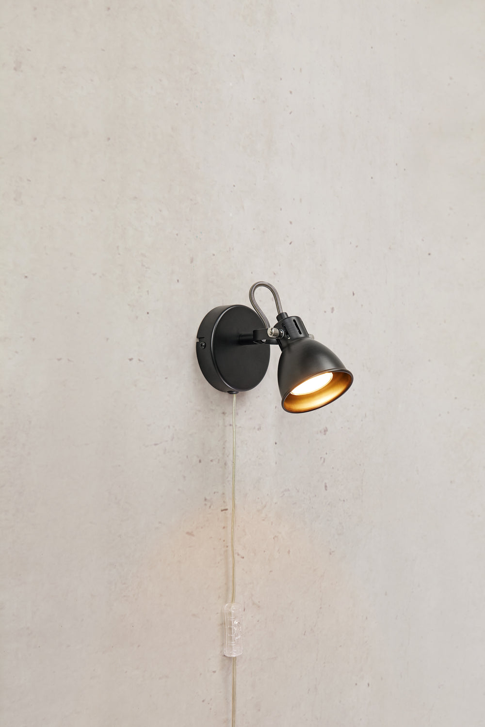 MION seinävalaisin 1L Matt Black