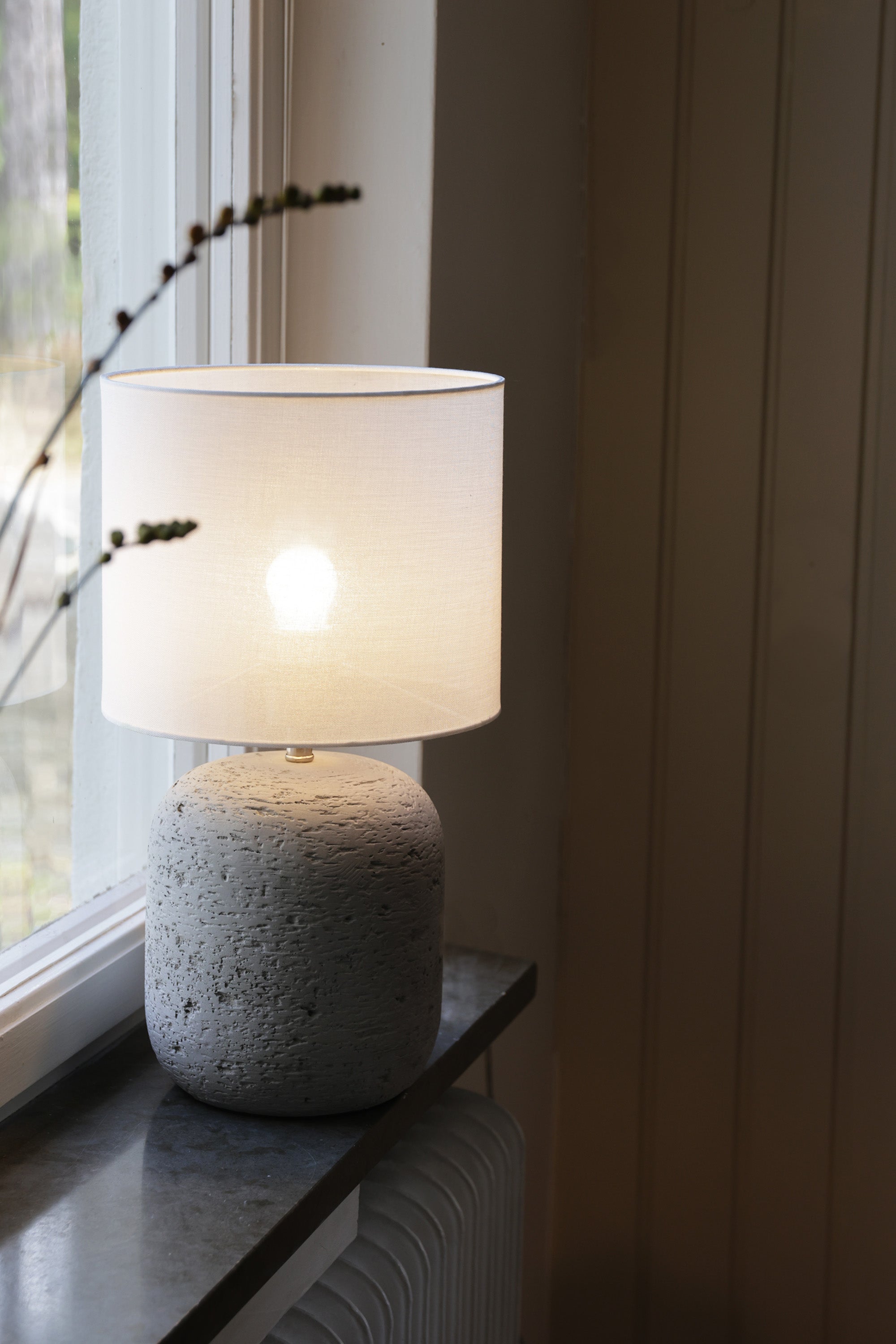 MONTAGNA pöytävalaisin 1L 45cm Grey/Offwhite