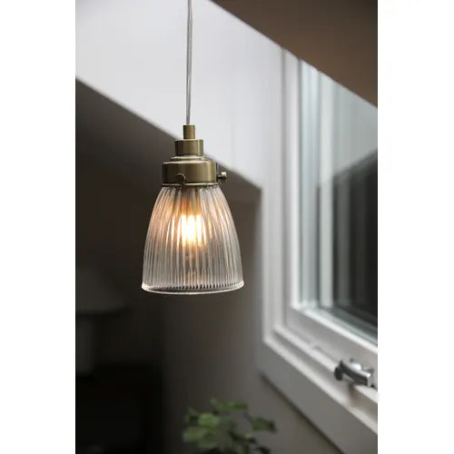 Bellis ikkunavalaisin antiikkimessinki