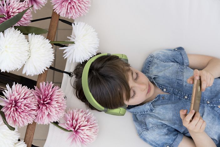 JBL JR310BT bluetooth-hörlurar för barn grön