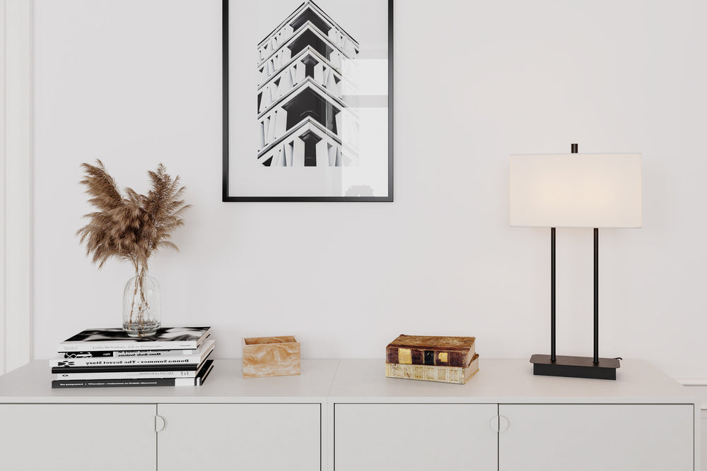 Luton pöytävalaisin musta/valkoinen