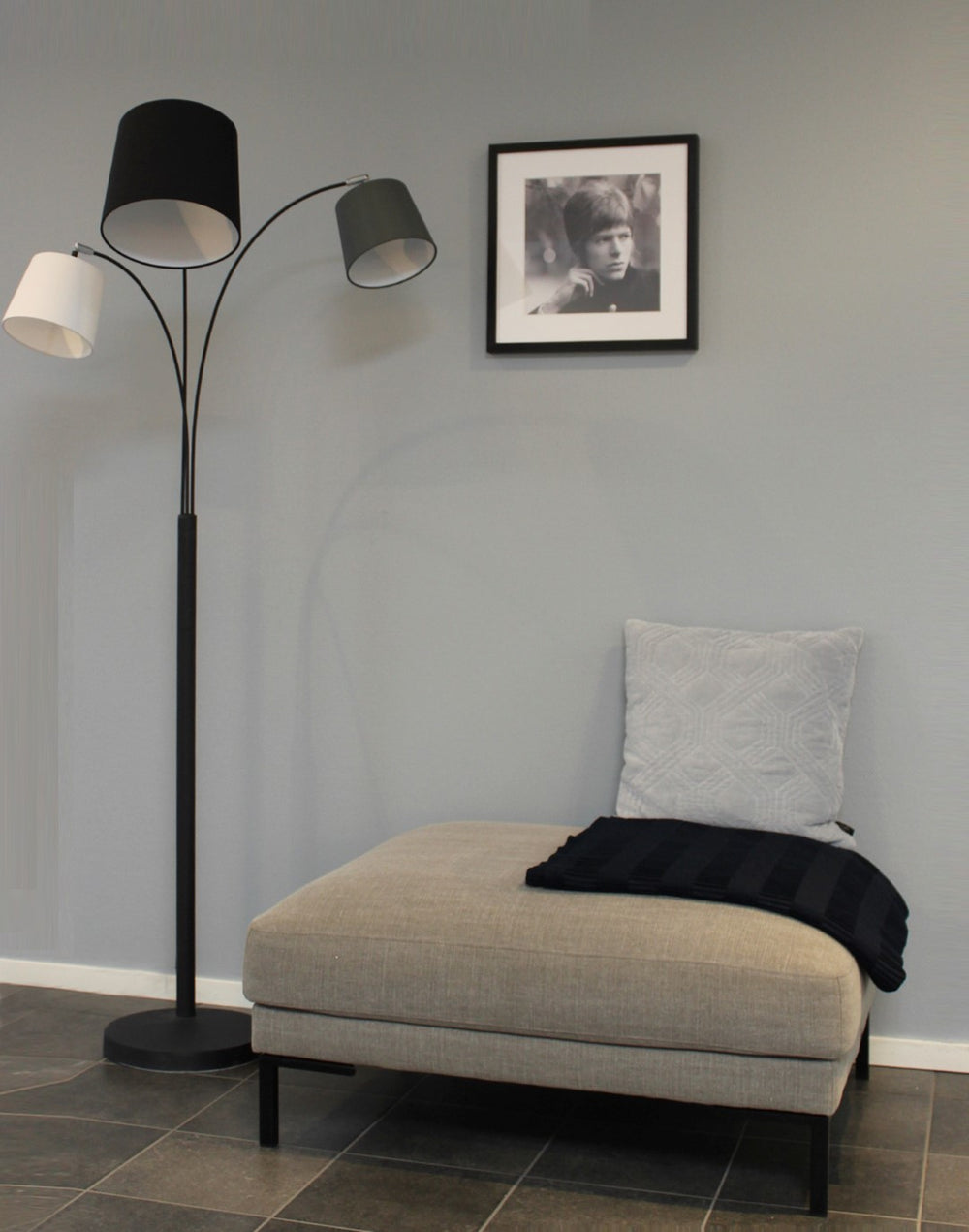 Foggy 3-os lattiavalaisin hiekanmusta