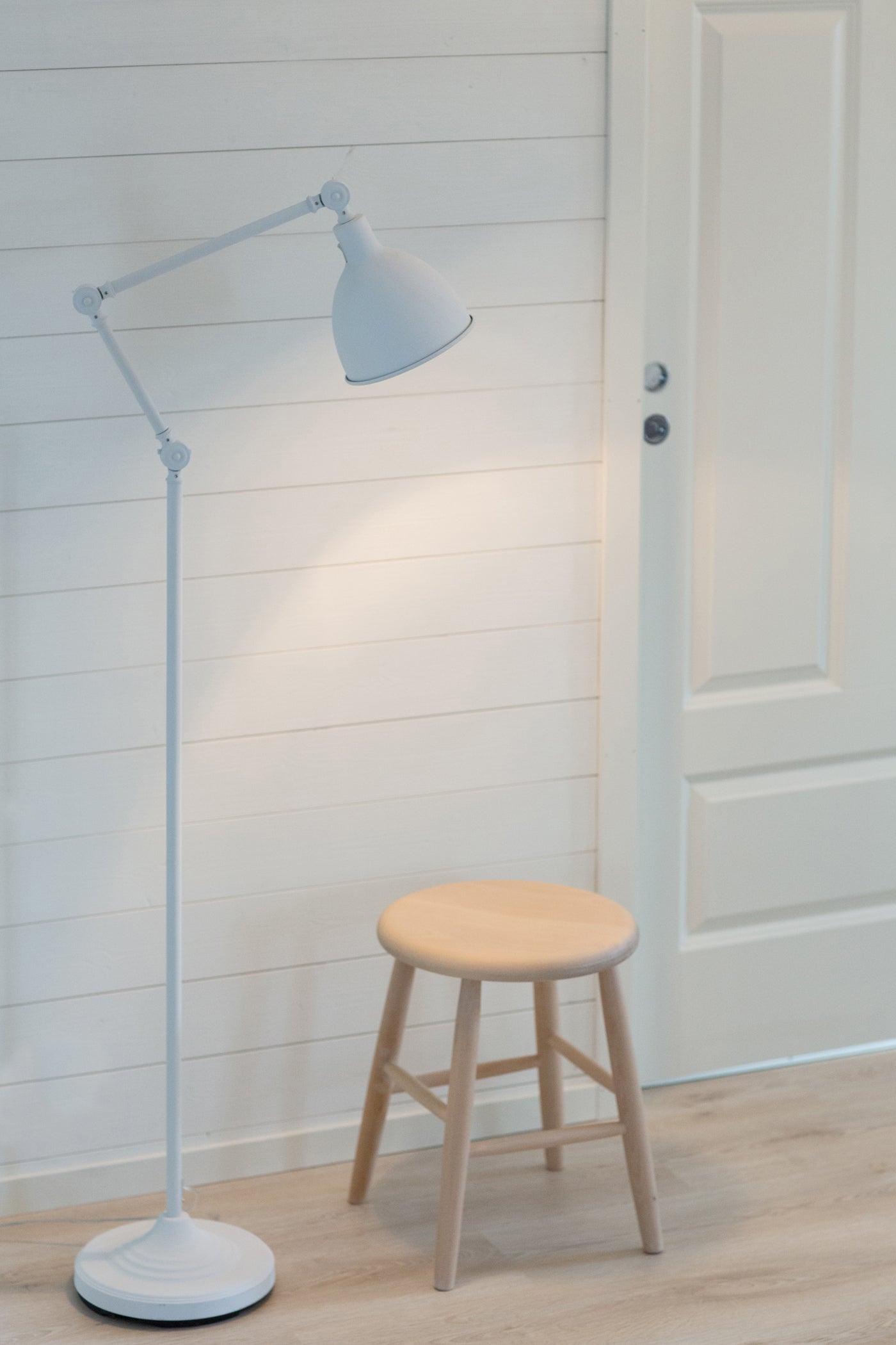 Bazar lattiavalaisin hiekanvalkoinen