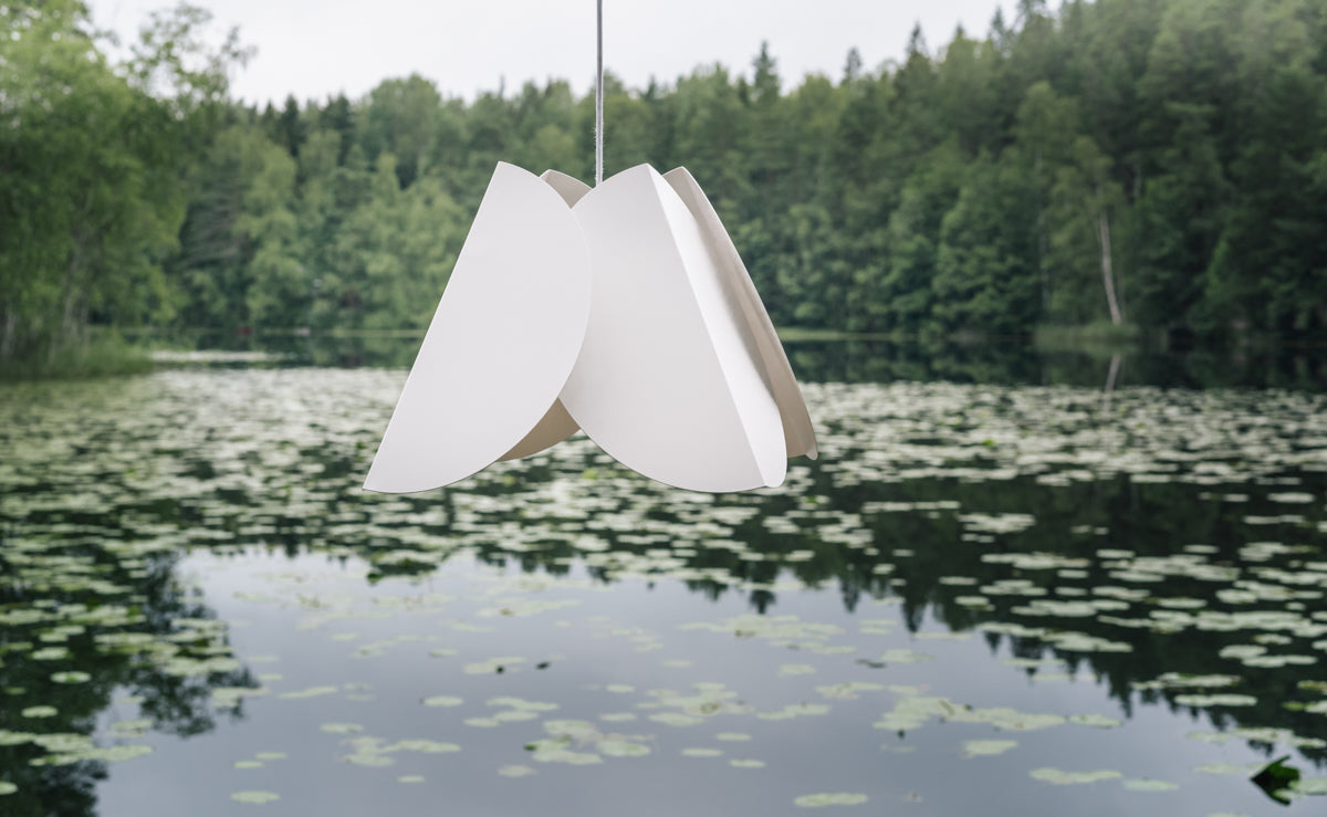 Lehmus l design-taklampa mattvit