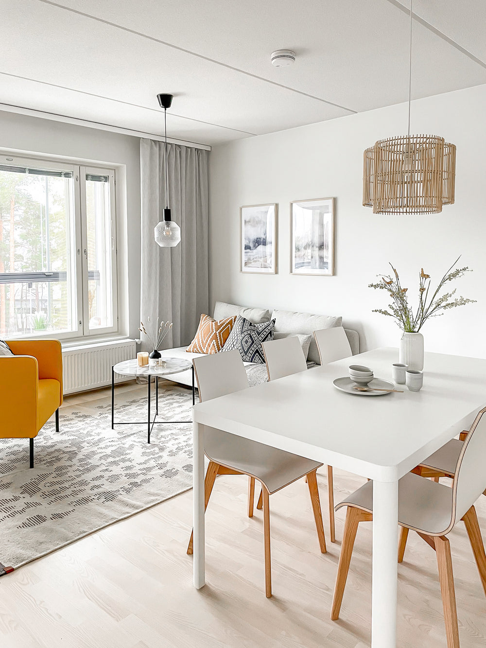 Suzette riippuvalaisin luonnonvaalea