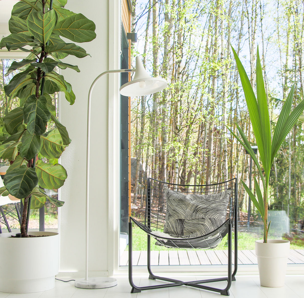 Lakki design-golvlampa vit / marmor