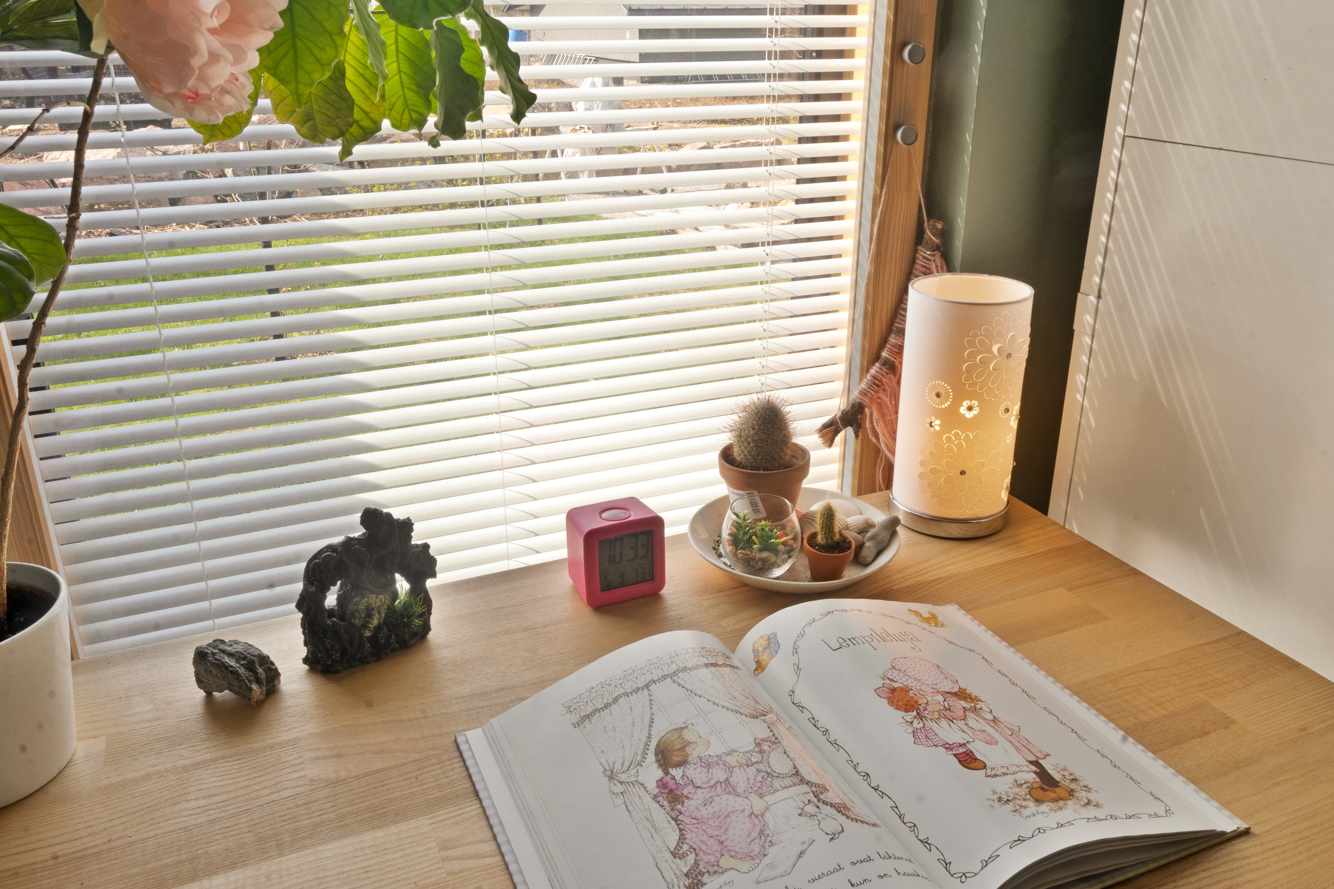 Carina bordslampa vit
