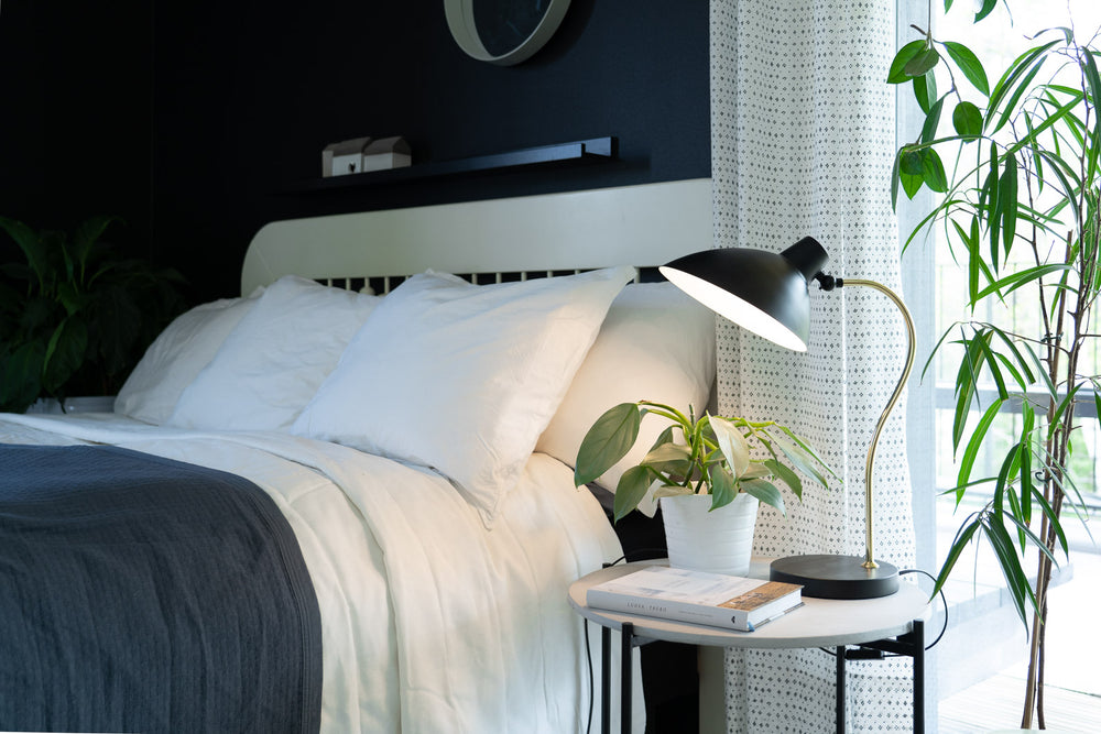 Jayden pöytävalaisin mattamusta