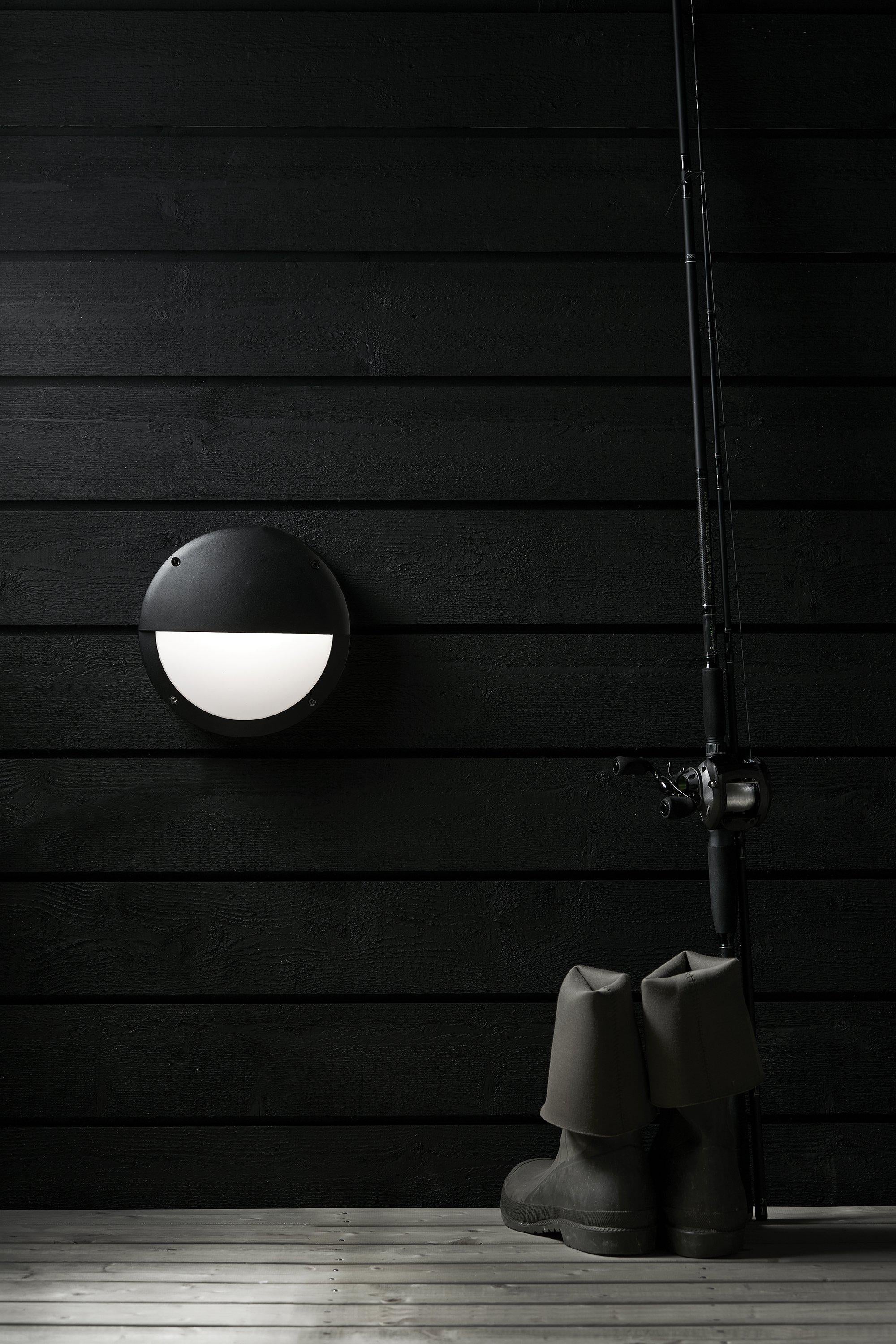 HERO vägglampa Black