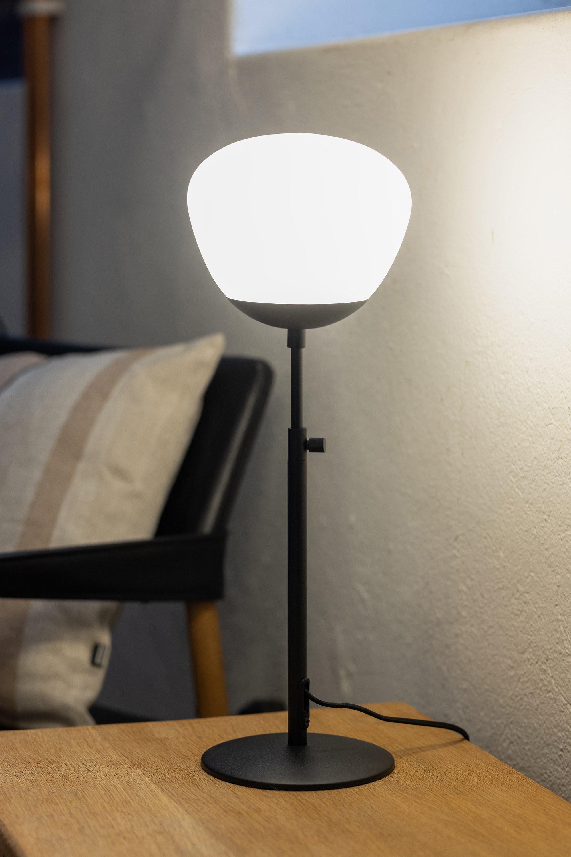RISE bordslampa 1L Black/White Small