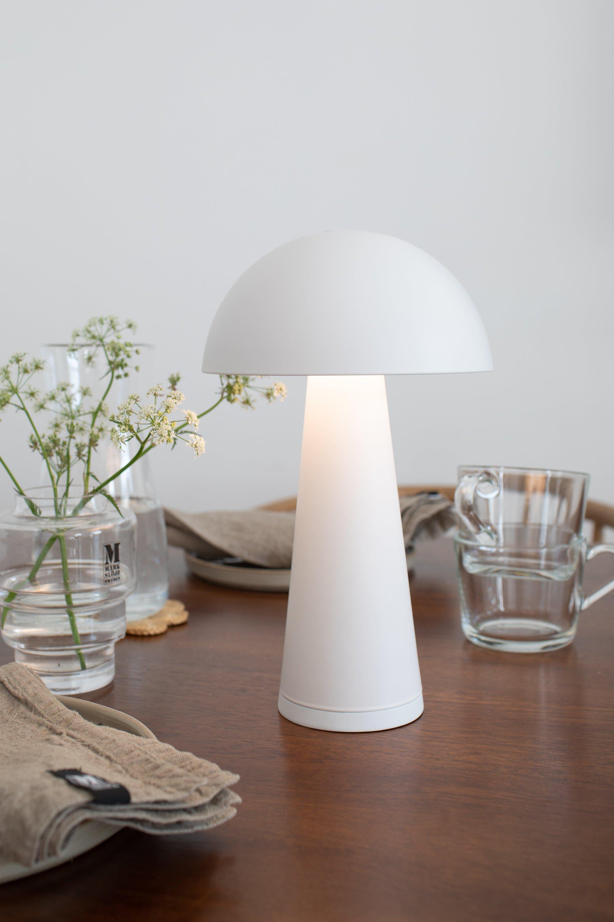 FUNGI Rechargeable bordslampa Matt White B/O