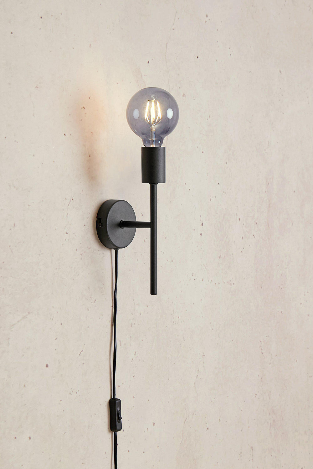 CIELO vägglampa 1L Sandy Black