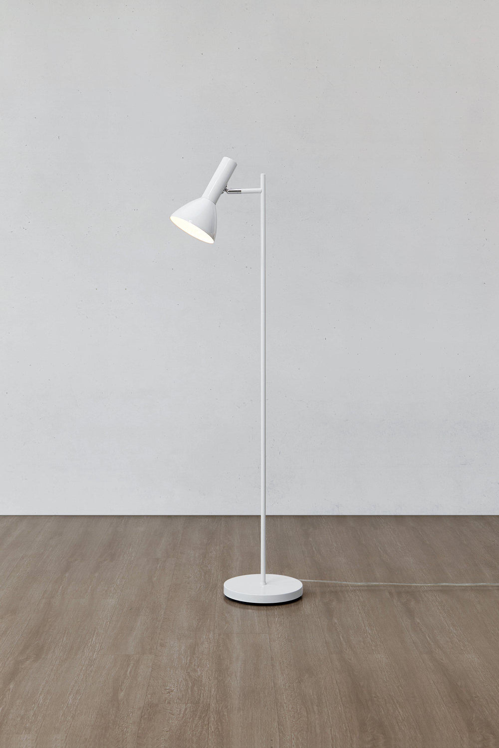 METRO golvlampa 1L Shiny White