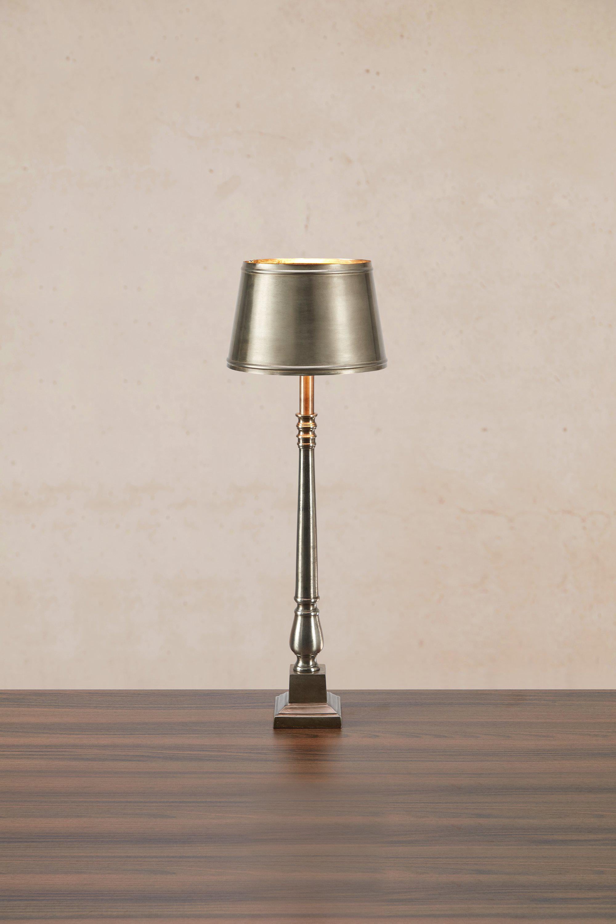 METALLO bordslampa 1L Antique Silver
